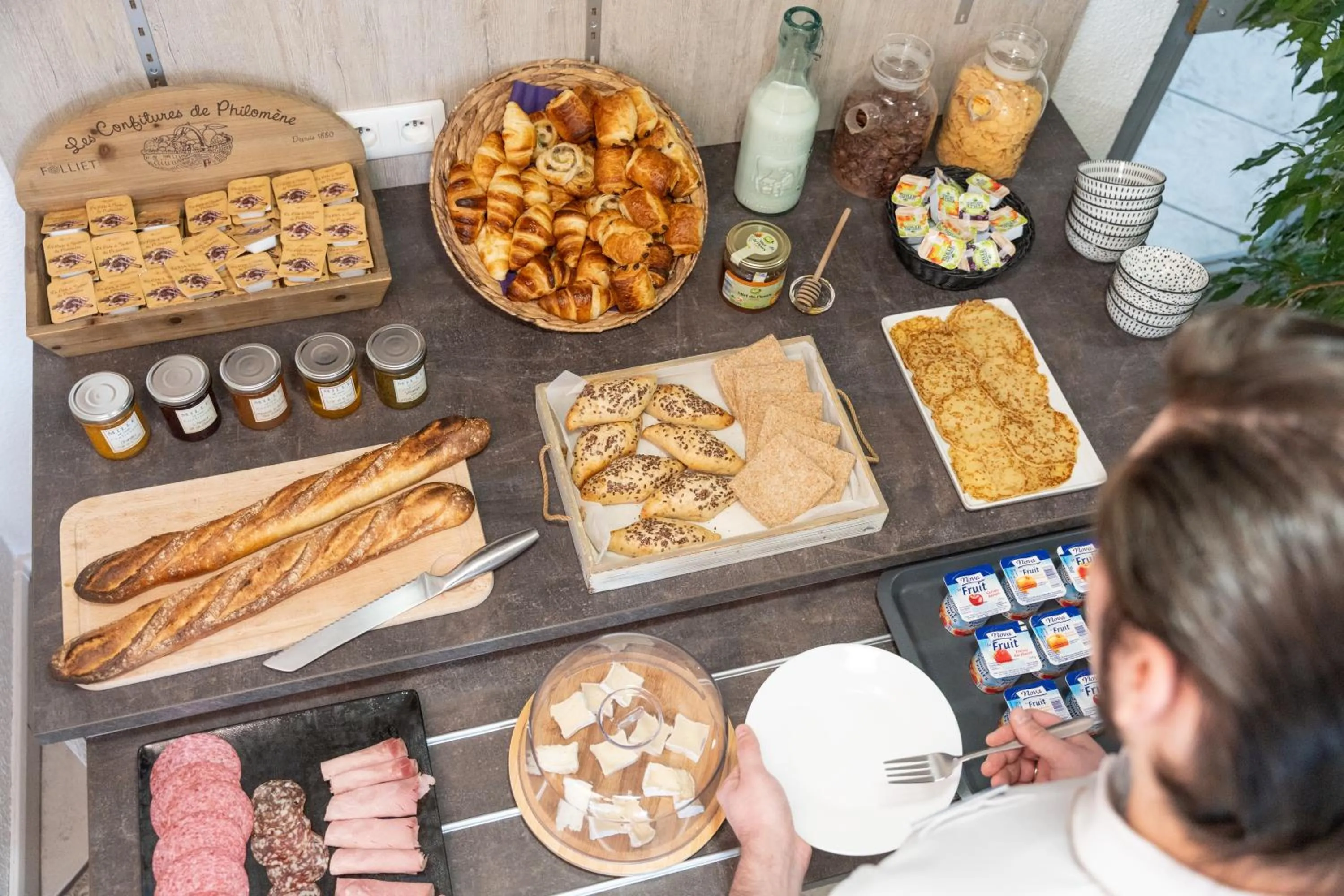 Breakfast in Brit Hotel Essentiel Tours Nord