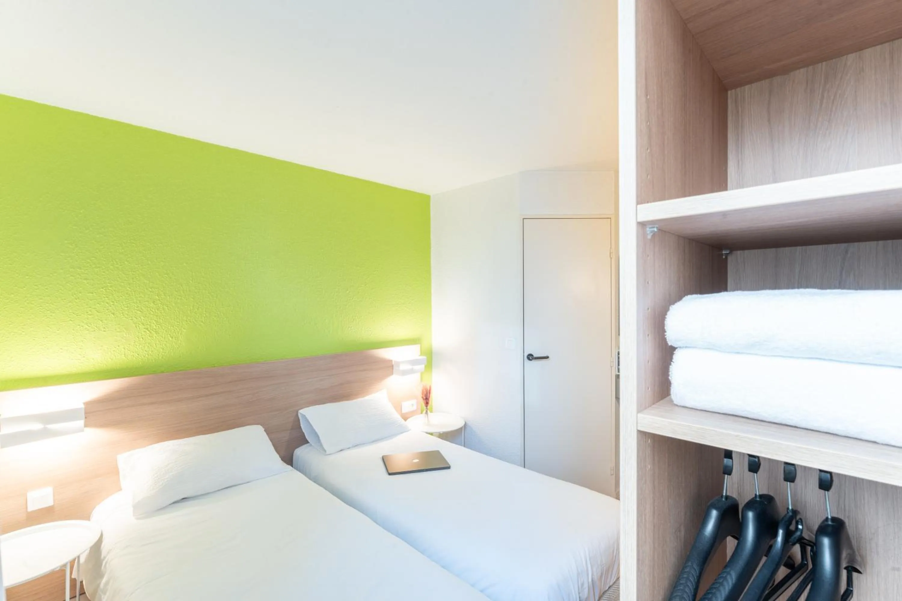 Bedroom, Bed in Brit Hotel Essentiel Tours Nord