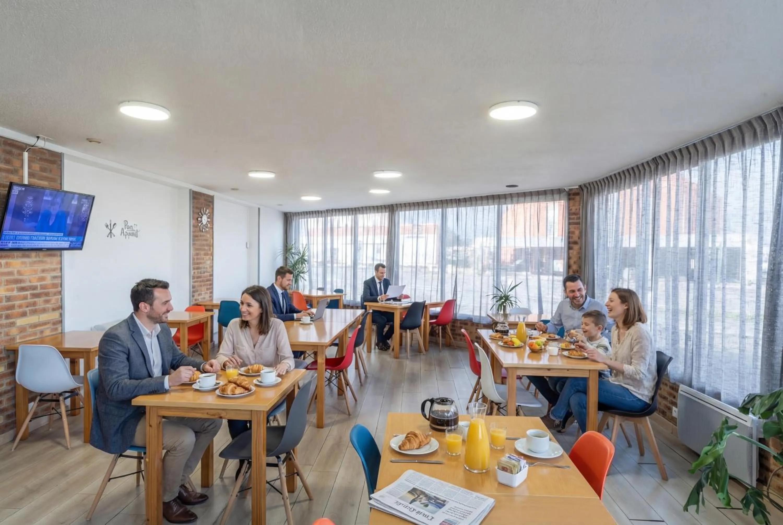 Breakfast in Brit Hotel Essentiel Tours Nord