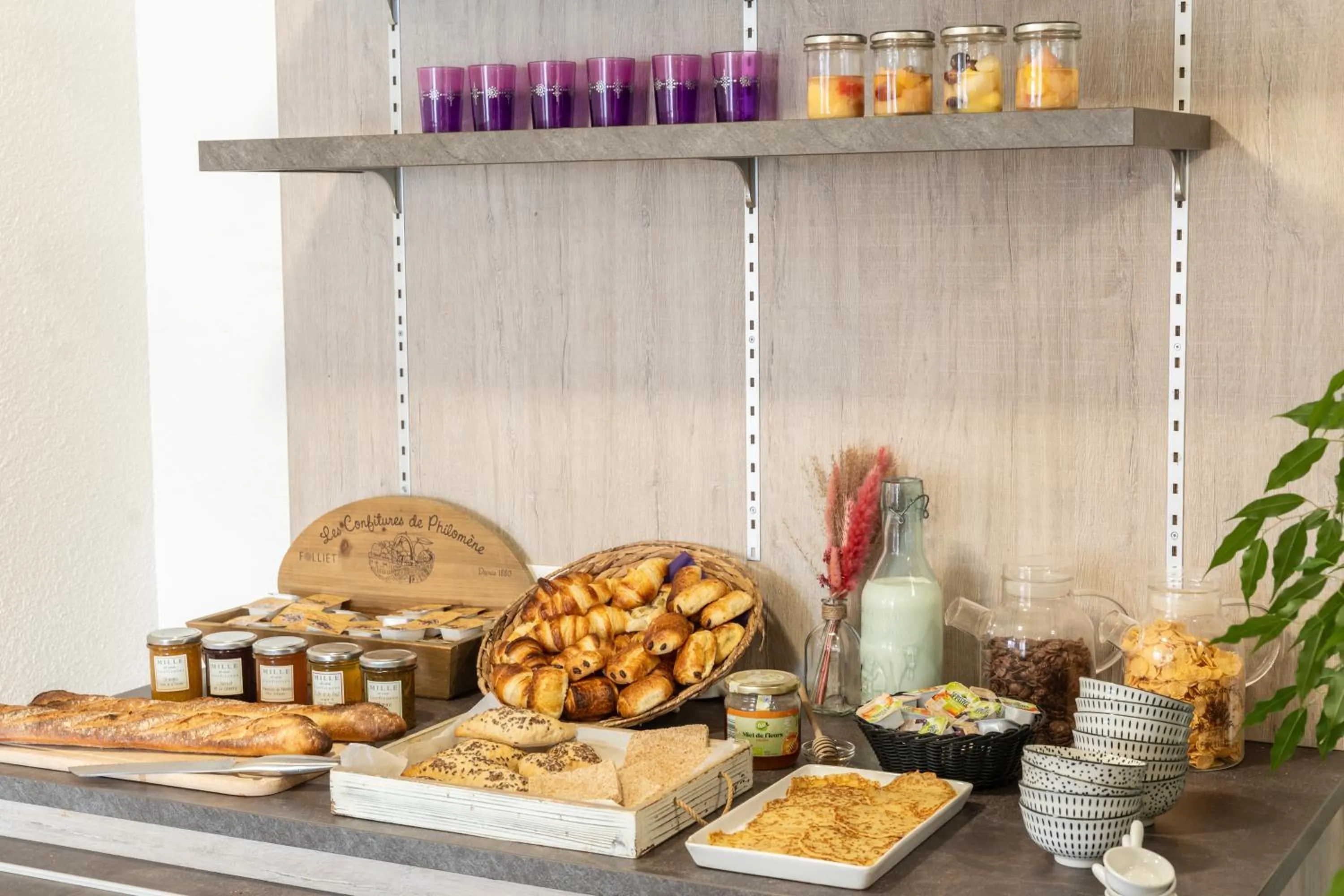 Breakfast in Brit Hotel Essentiel Tours Nord