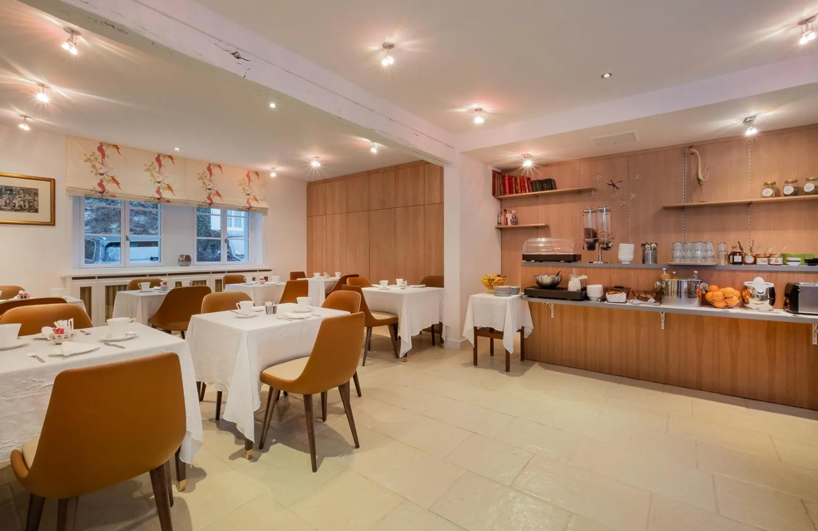 Breakfast in Auberge du Bon Laboureur Chenonceaux