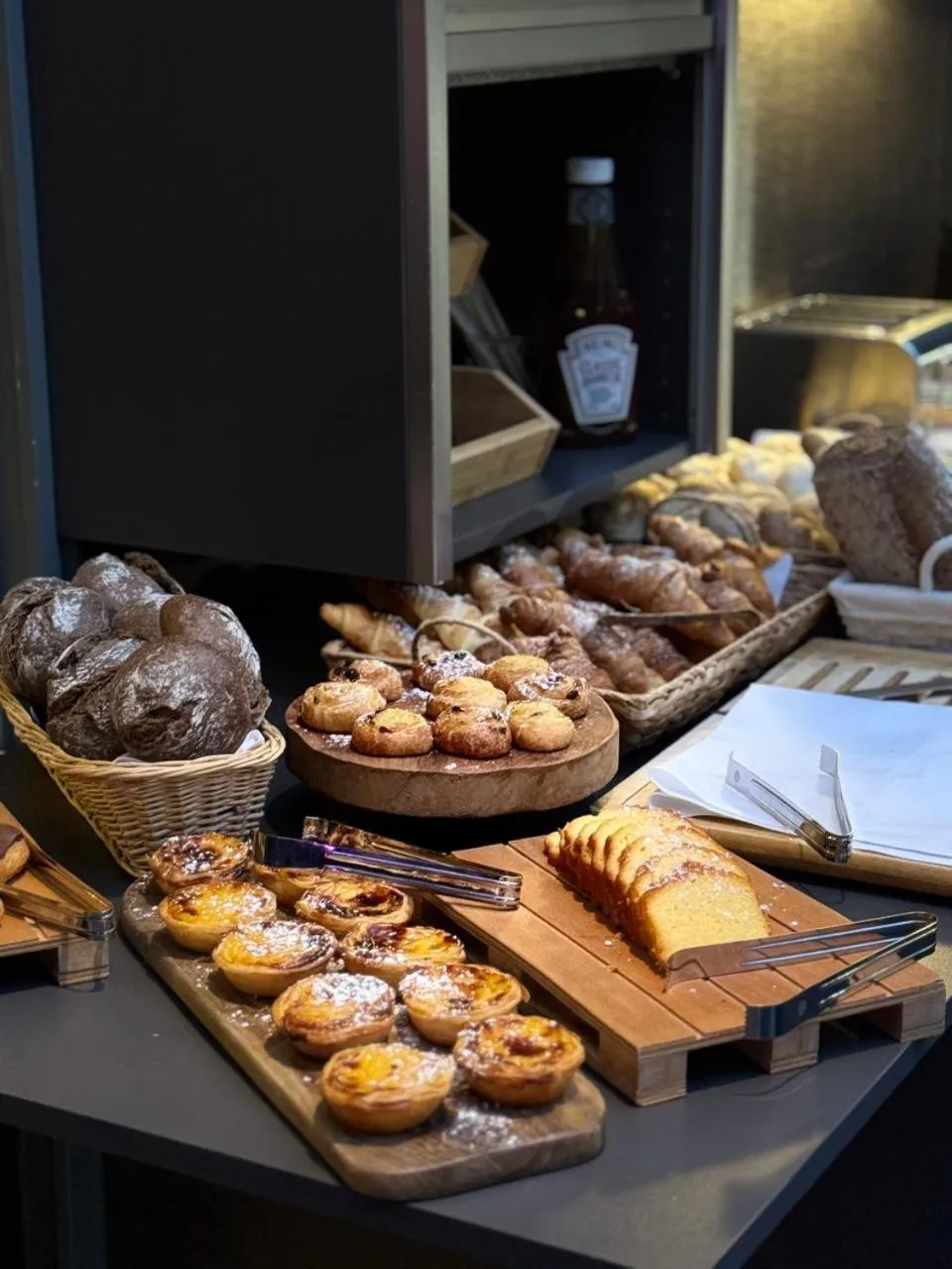 La Reine Hôtel & Restaurant