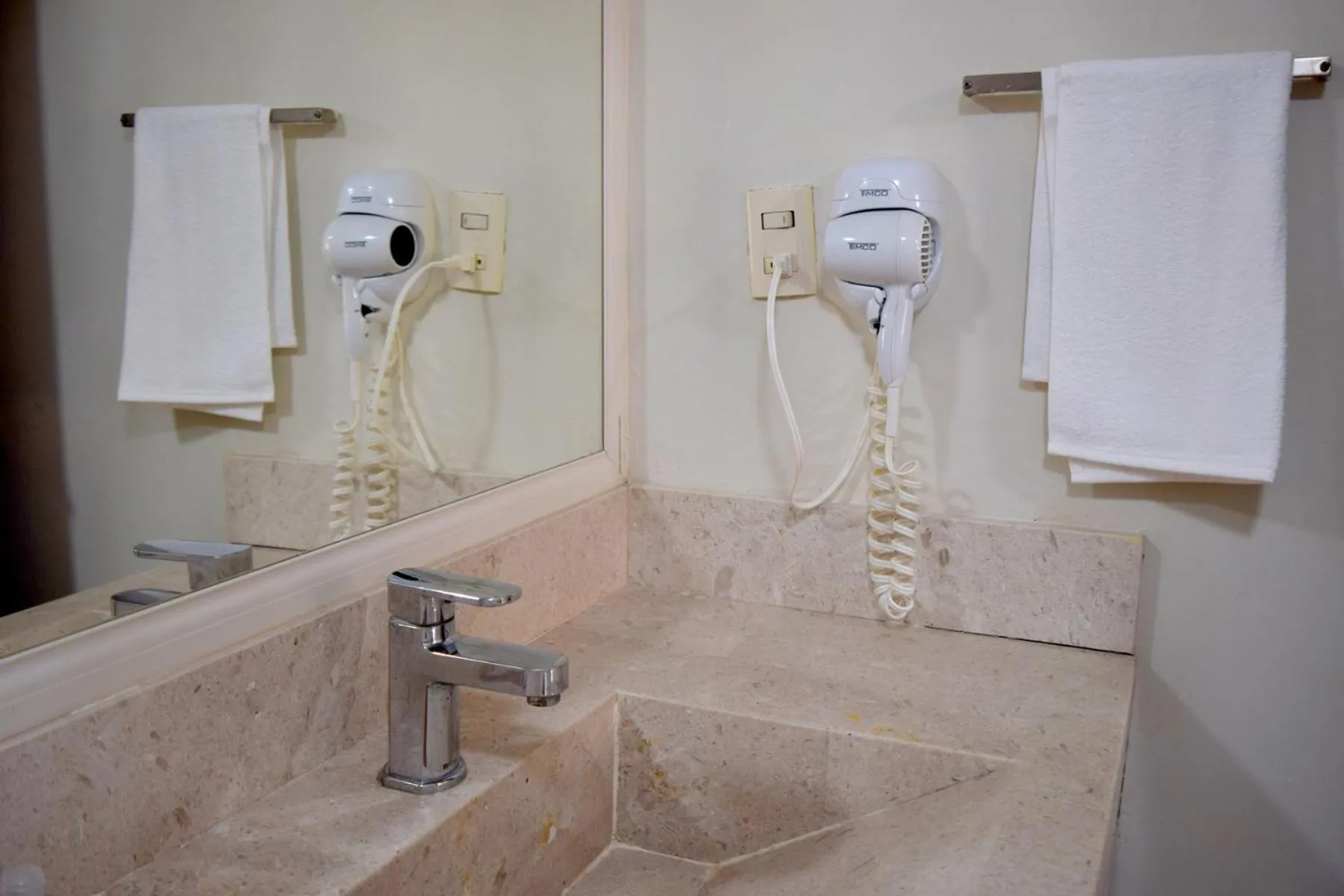 Bath in Hotel San Ignacio Inn