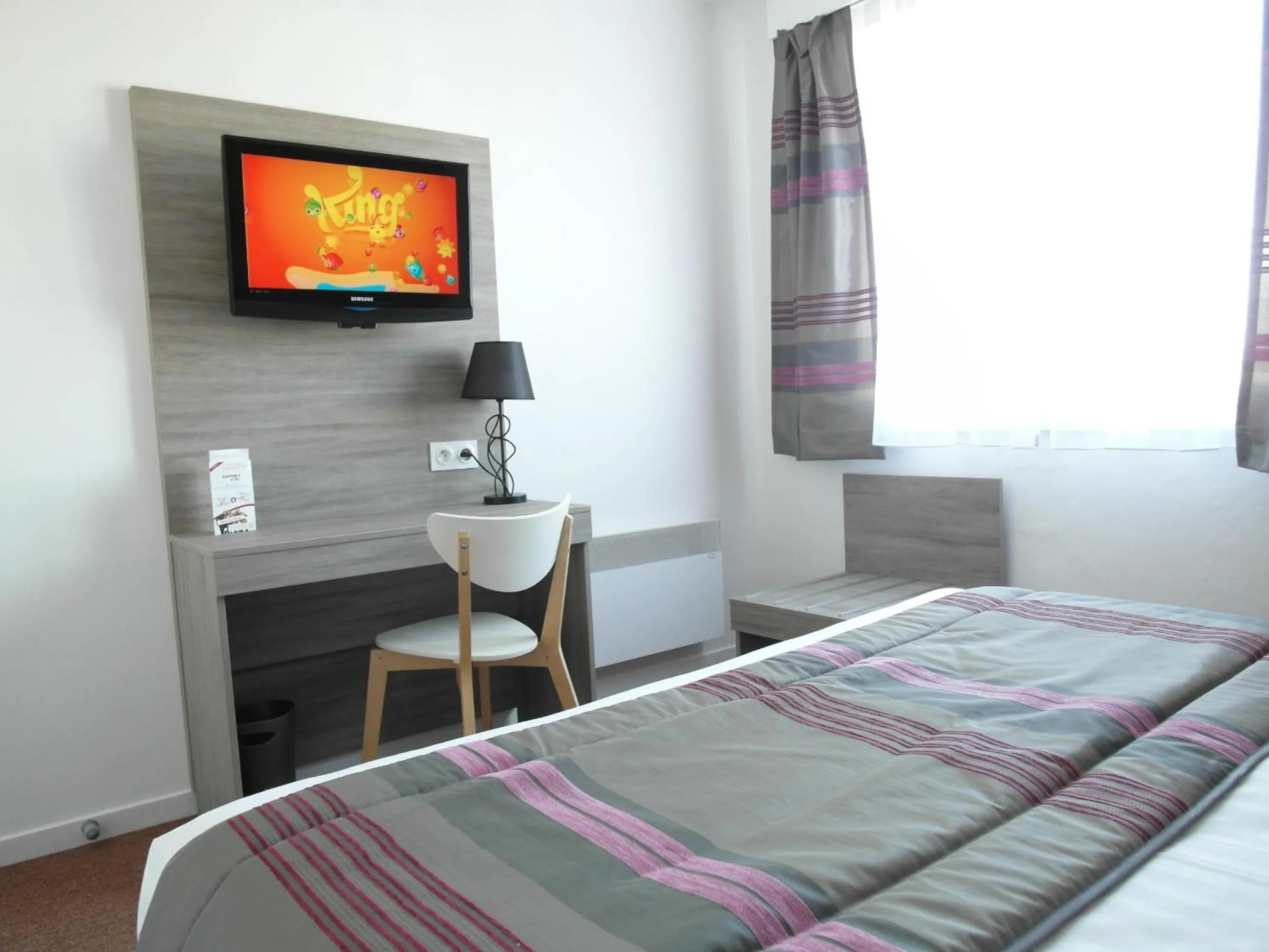 Photo of the whole room in Hôtel Chantepie