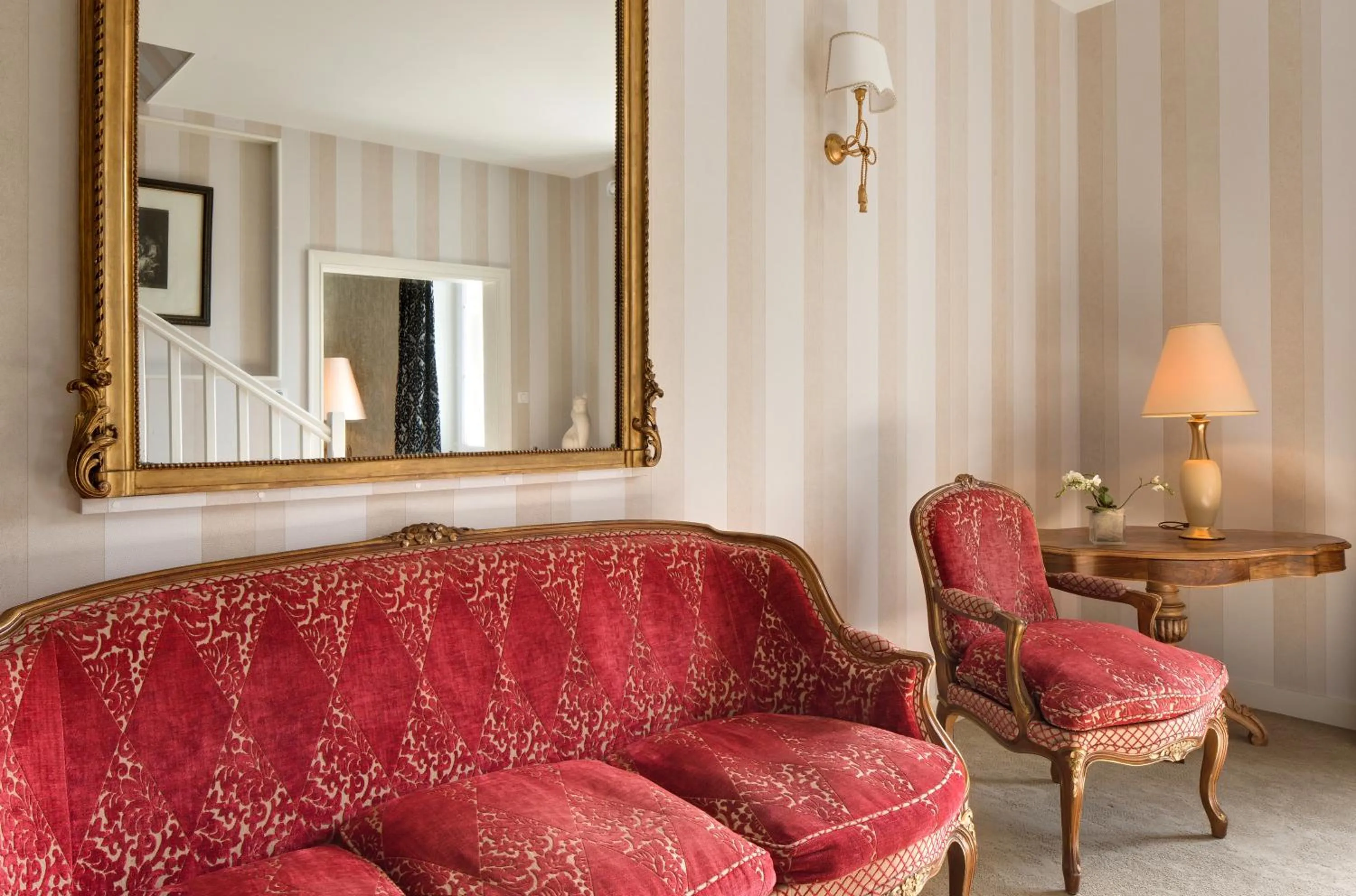 Seating area in Le Manoir Les Minimes