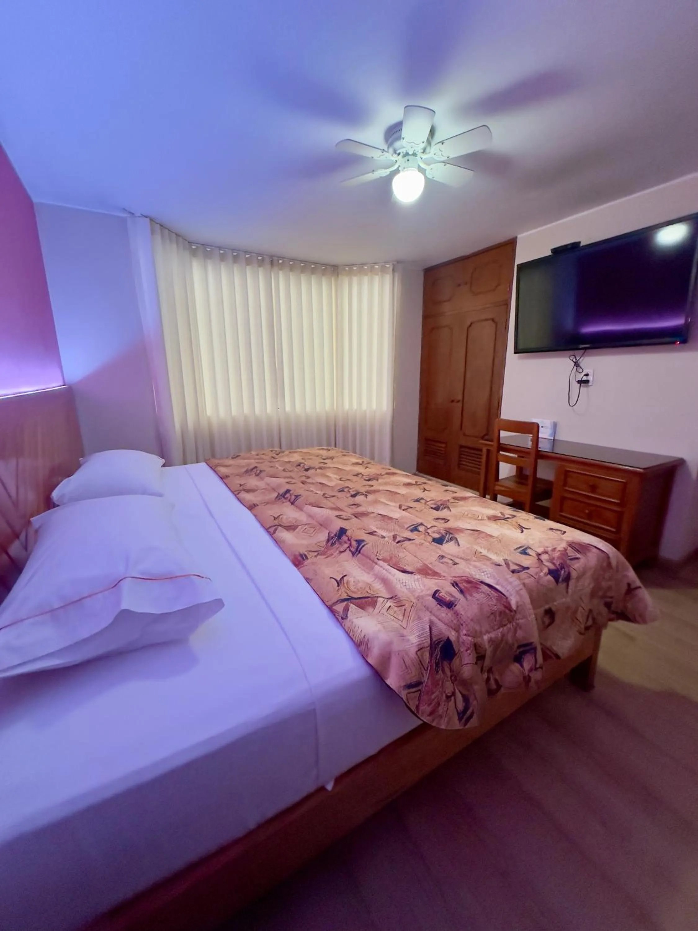 Bedroom, Bed in Hotel La Molina