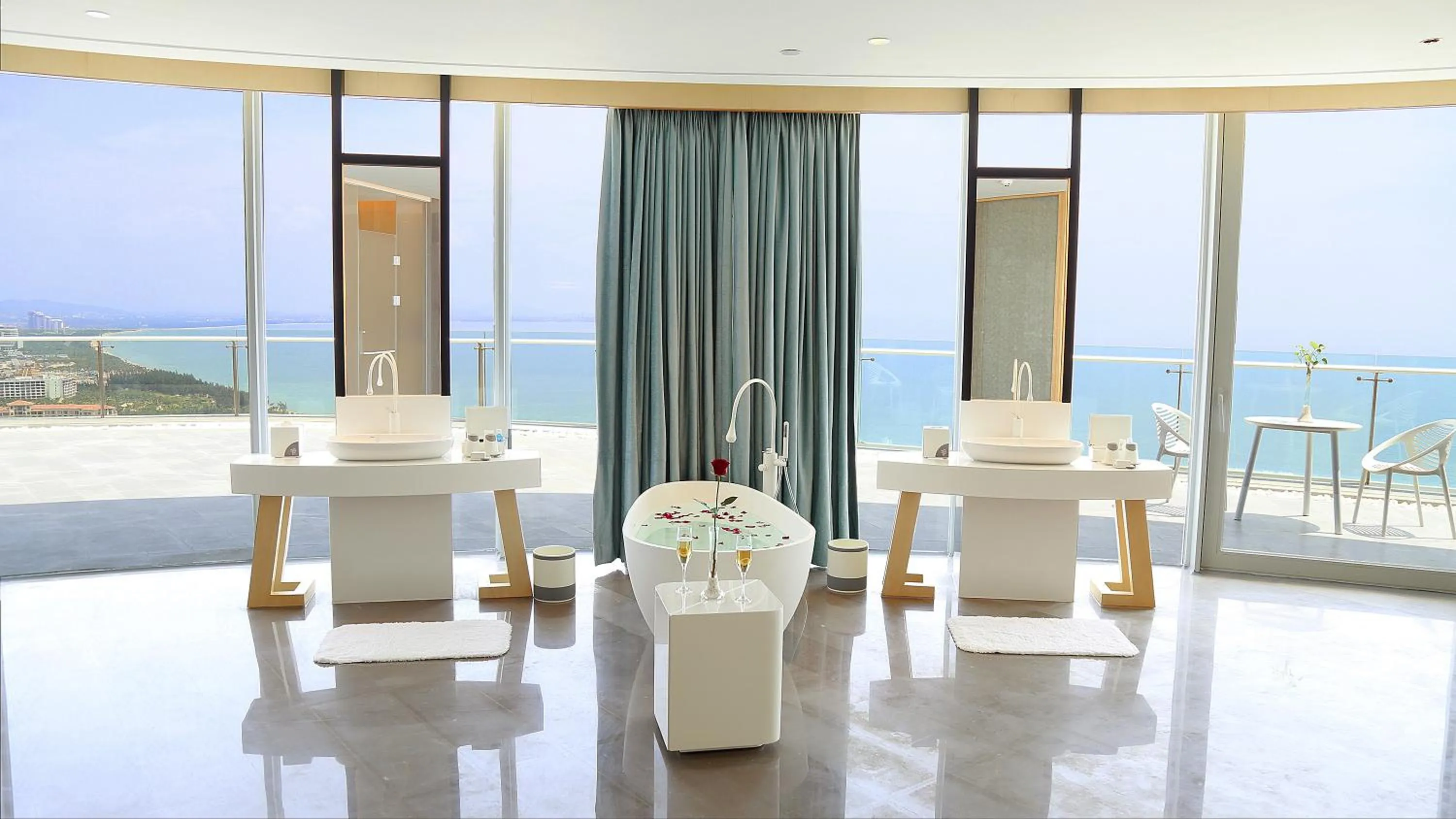 Balcony/Terrace in The Mangrovetree Sanya Resort