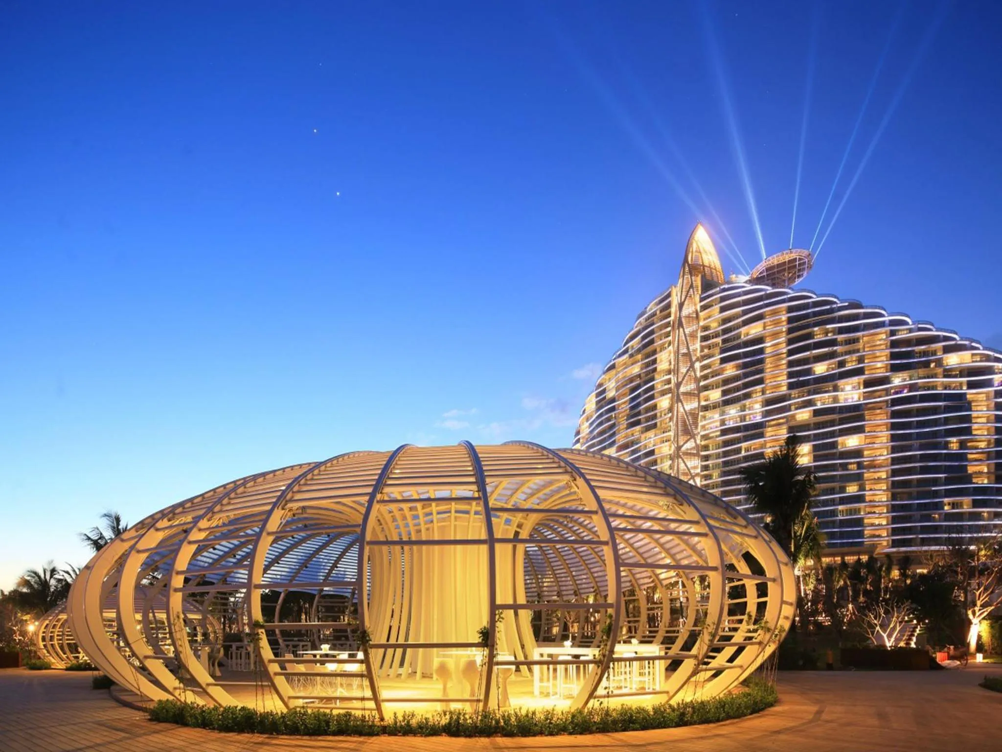 Lounge or bar in The Mangrovetree Sanya Resort