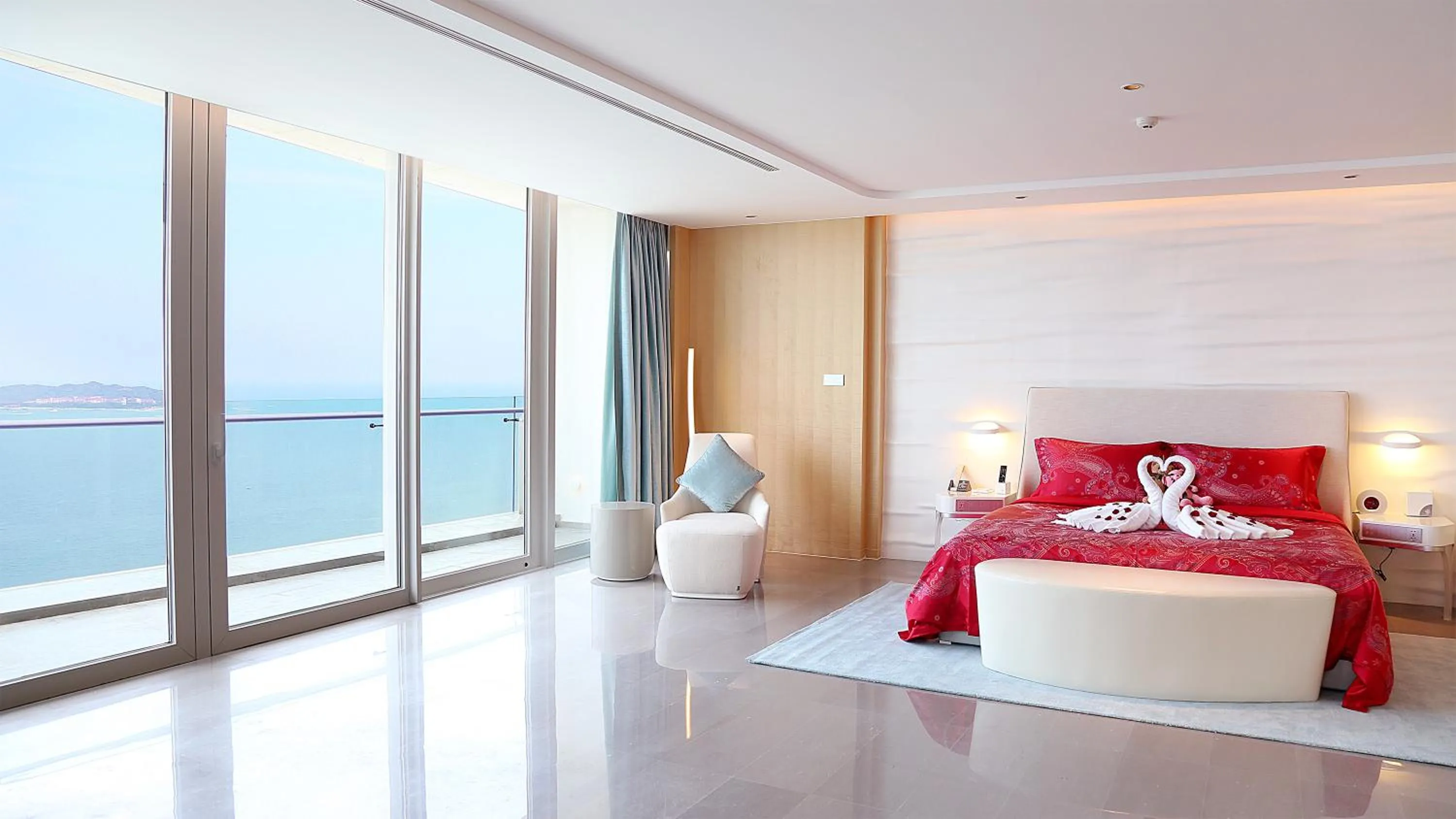 Bedroom, Bed in The Mangrovetree Sanya Resort