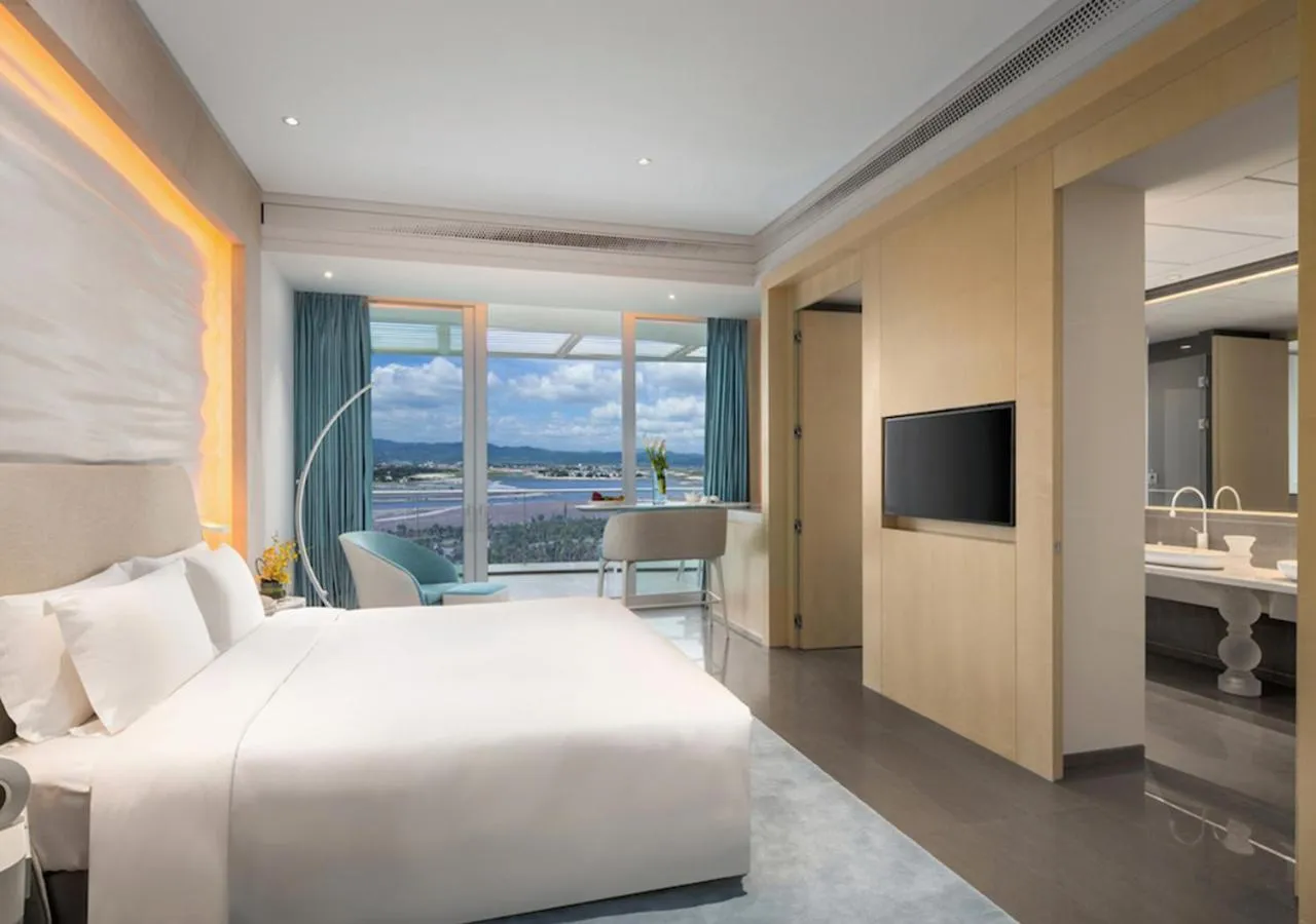 Bedroom, Bed in The Mangrovetree Sanya Resort