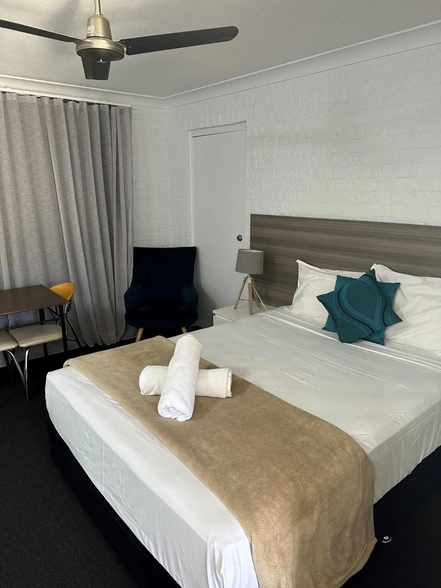 Bed in Bribie Waterways Motel