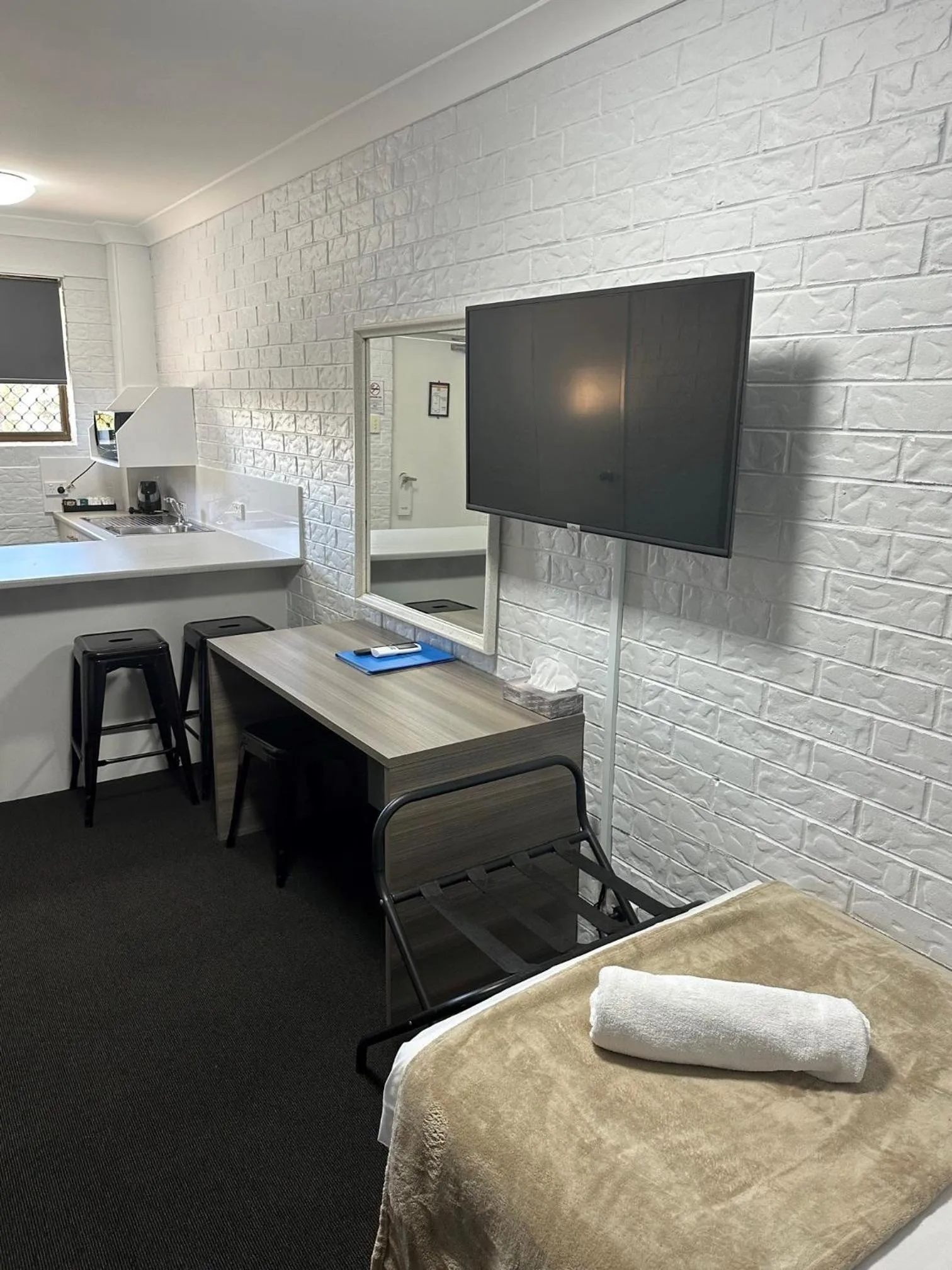 TV and multimedia in Bribie Waterways Motel