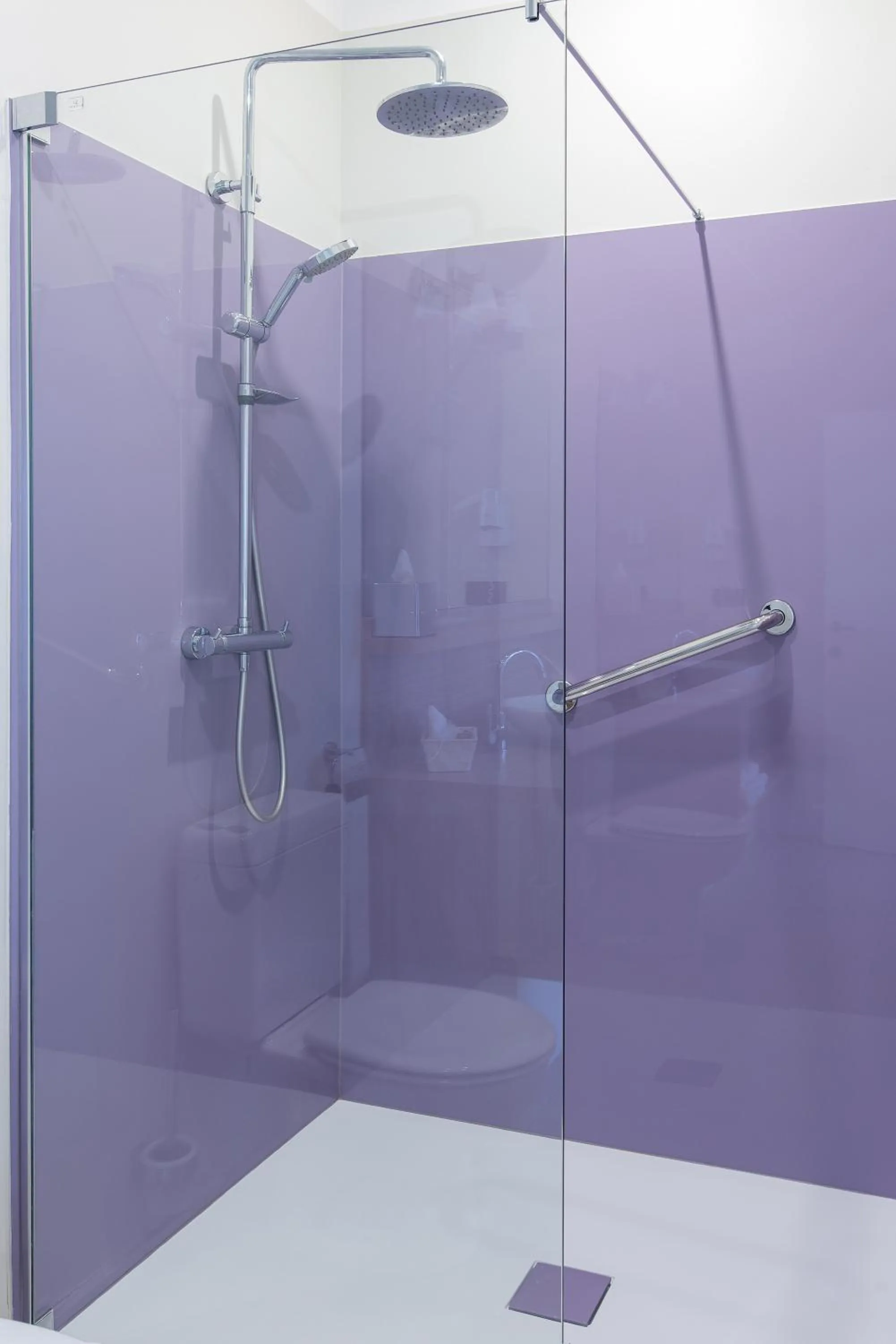 Shower in Hotel Boomgaard