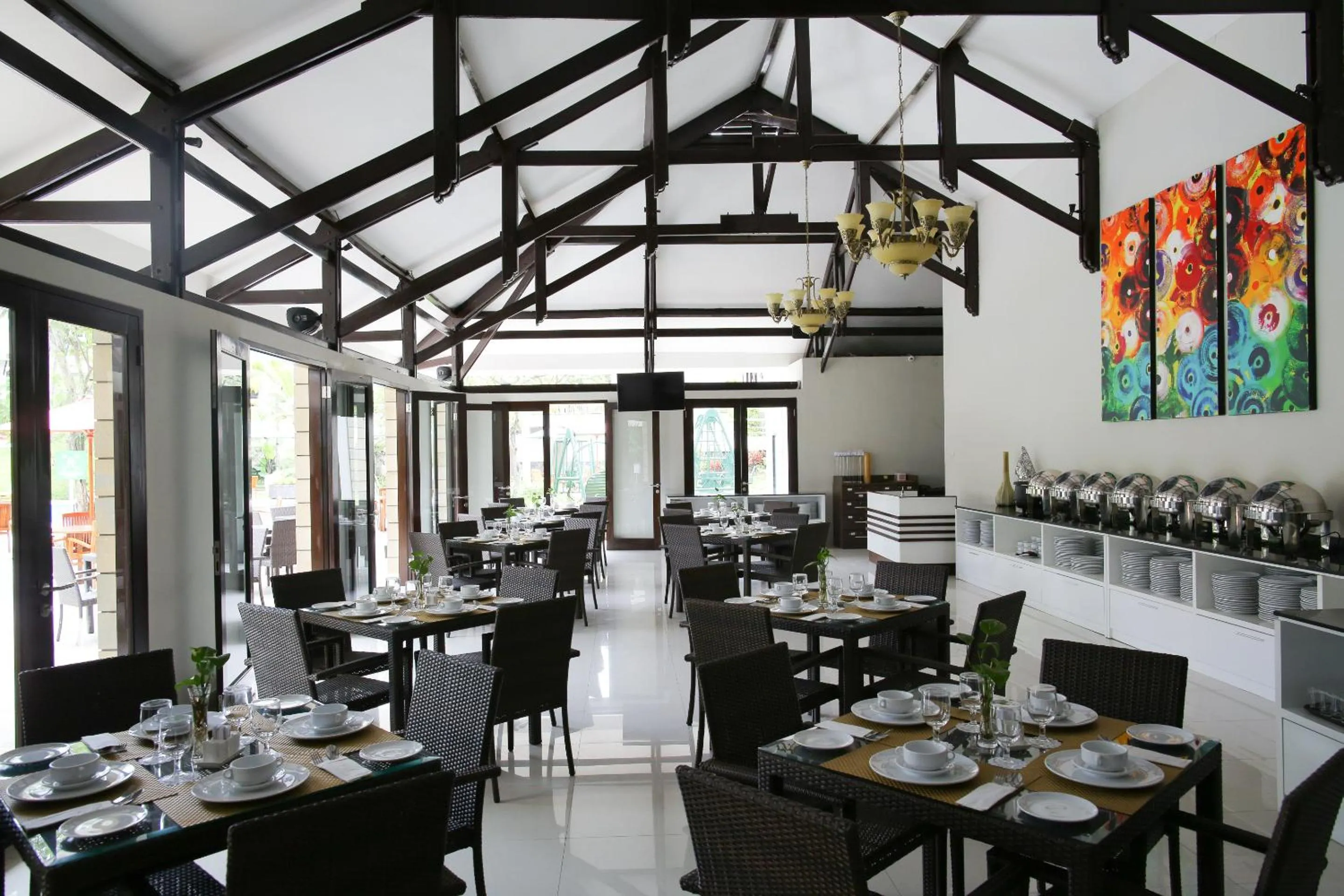 Restaurant/places to eat in Samara Resort