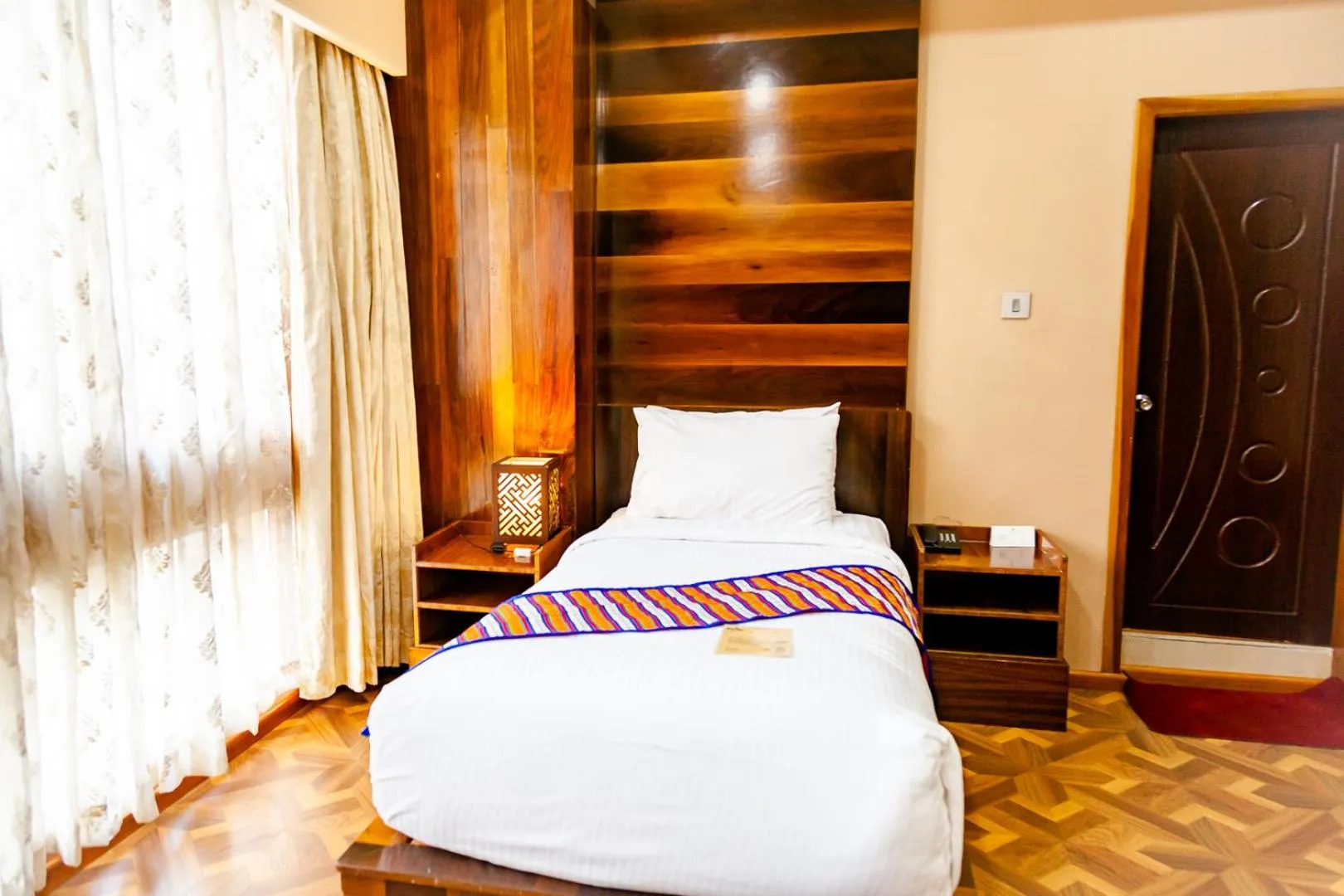 Bedroom, Bed in Tara Phendeyling Hotel