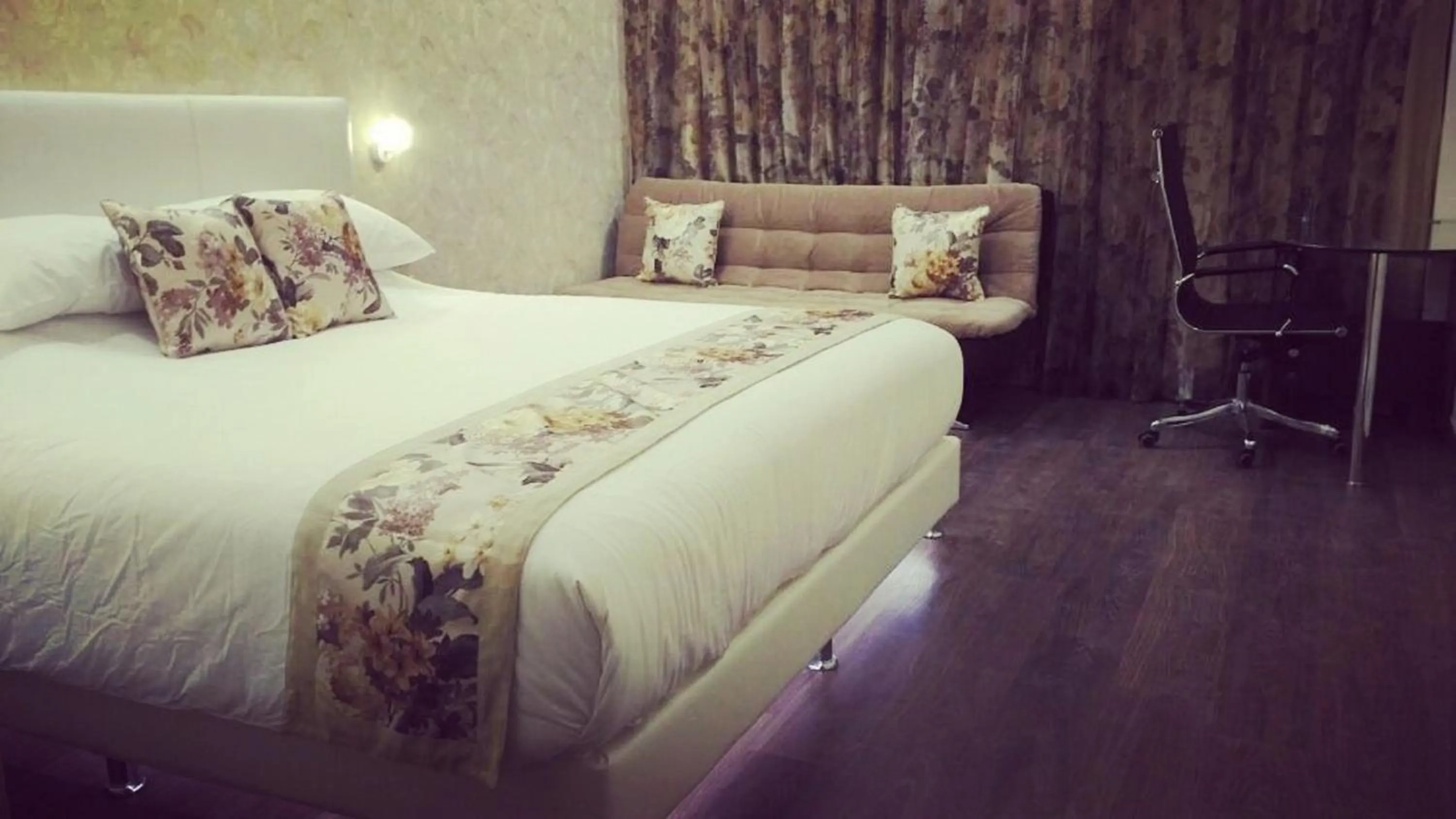 Toilet, Bed in Hotel Grand Maple