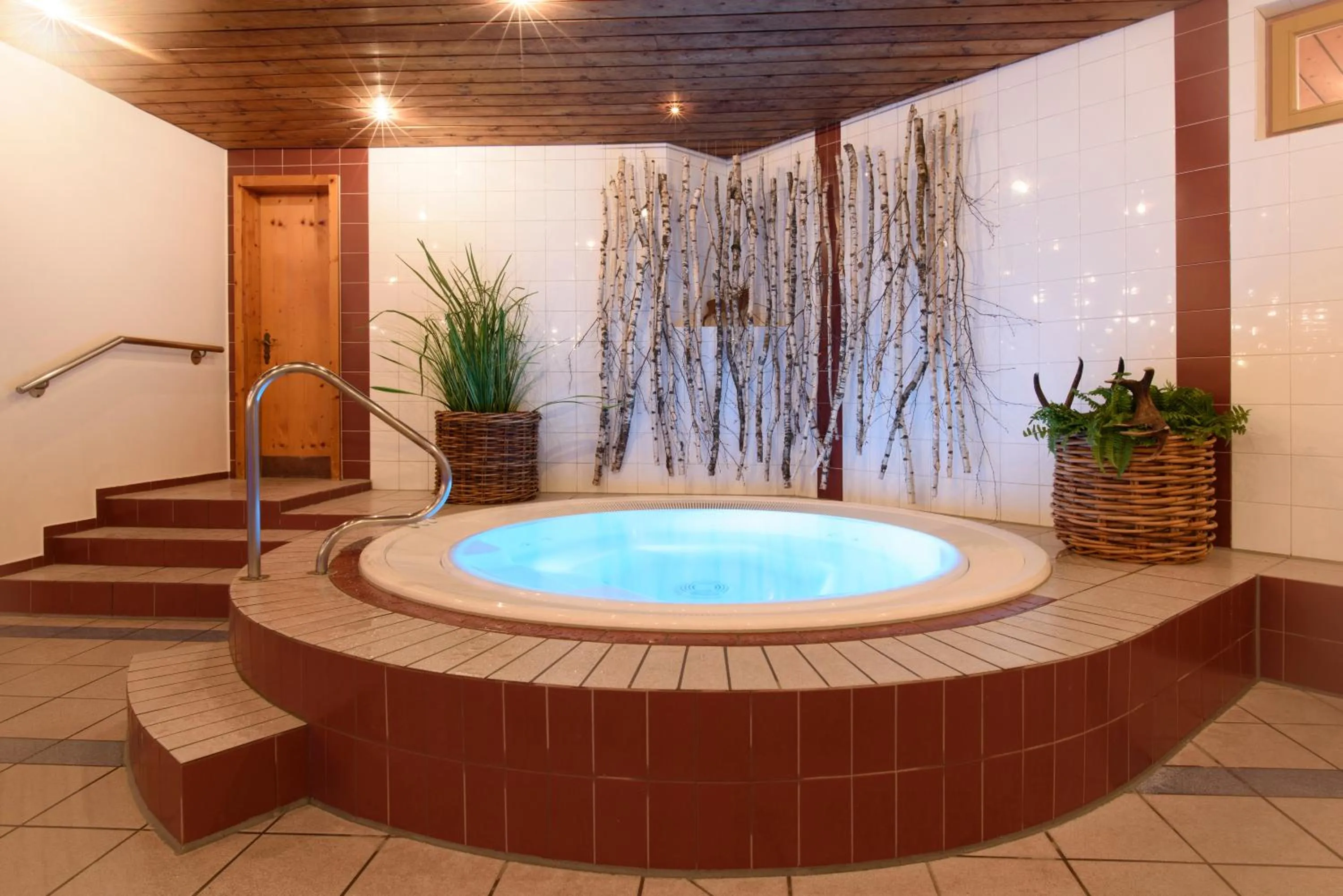 Hot Tub in Gasthof Löwen by Hotel Montafoner Hof