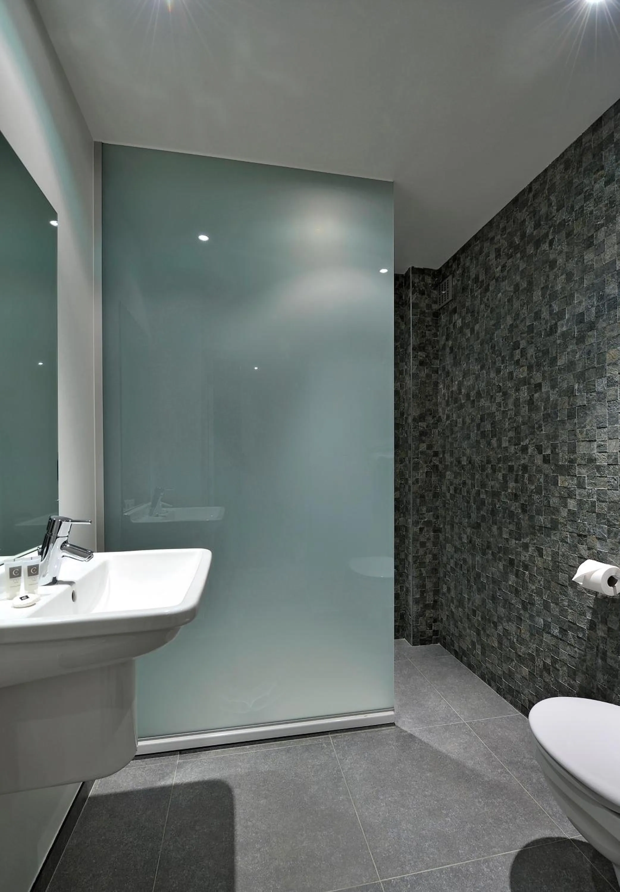 Bathroom in The Market by Parkhotel