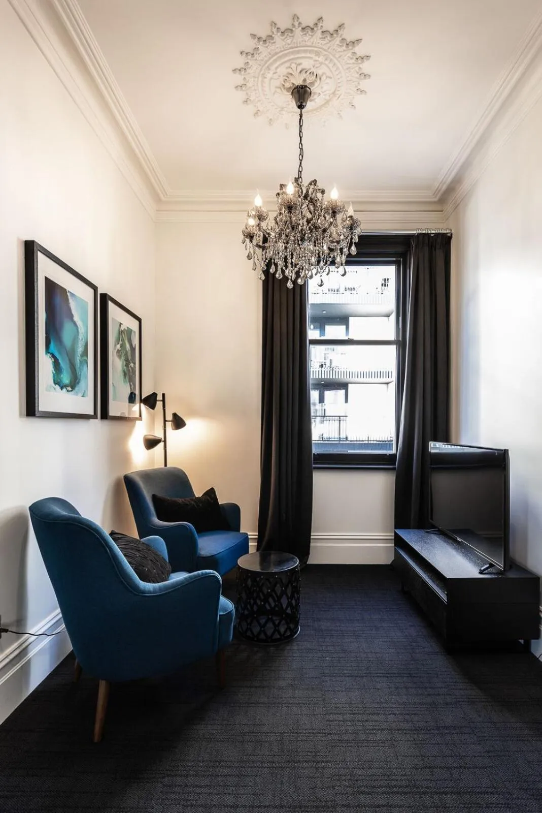 TV and multimedia in East Brunswick Hotel