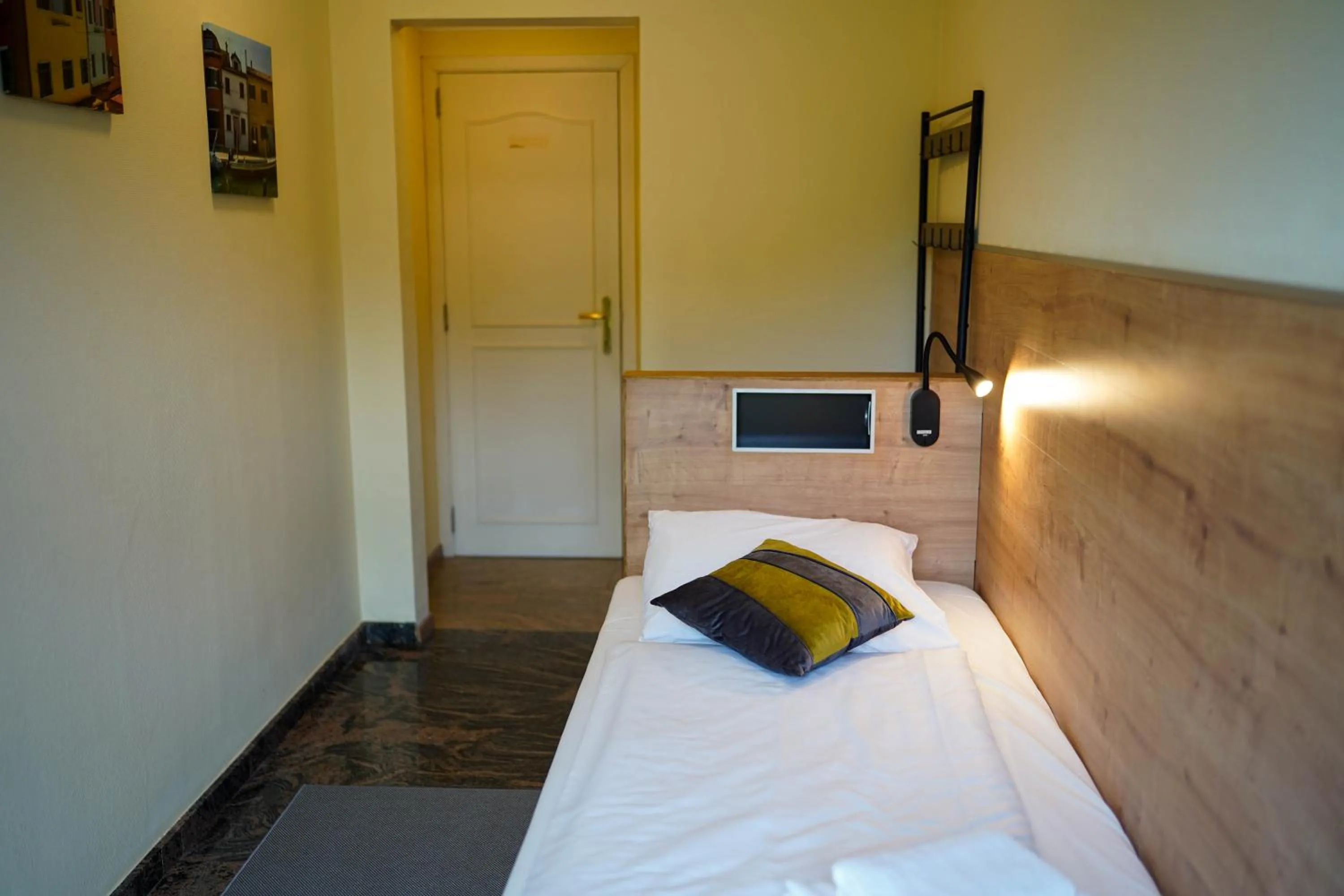 Bed in Hotel Prins van Oranje