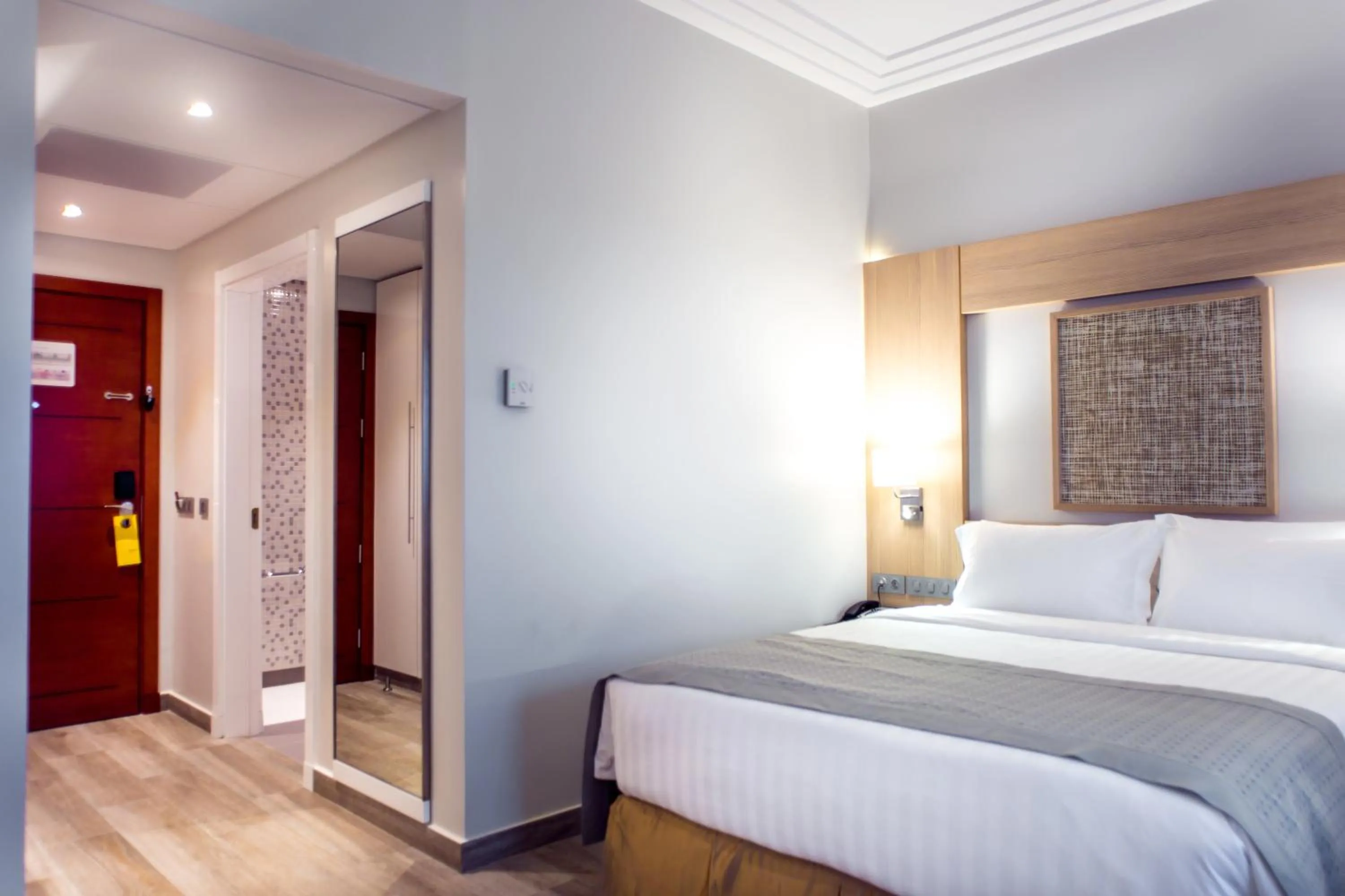 Shower in Golden Tulip Le Diplomate