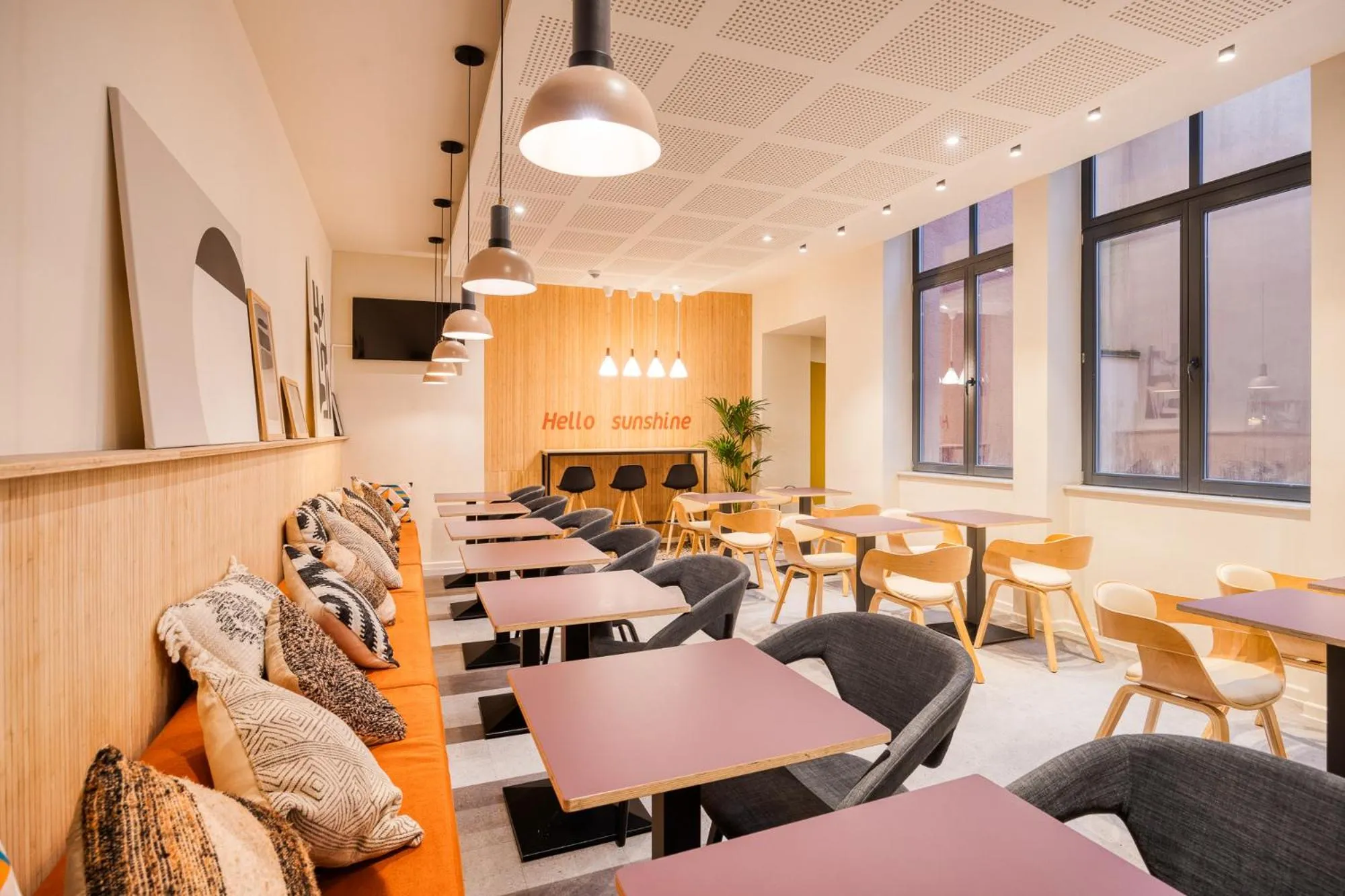 Breakfast in ALMA Grand Place Hotel