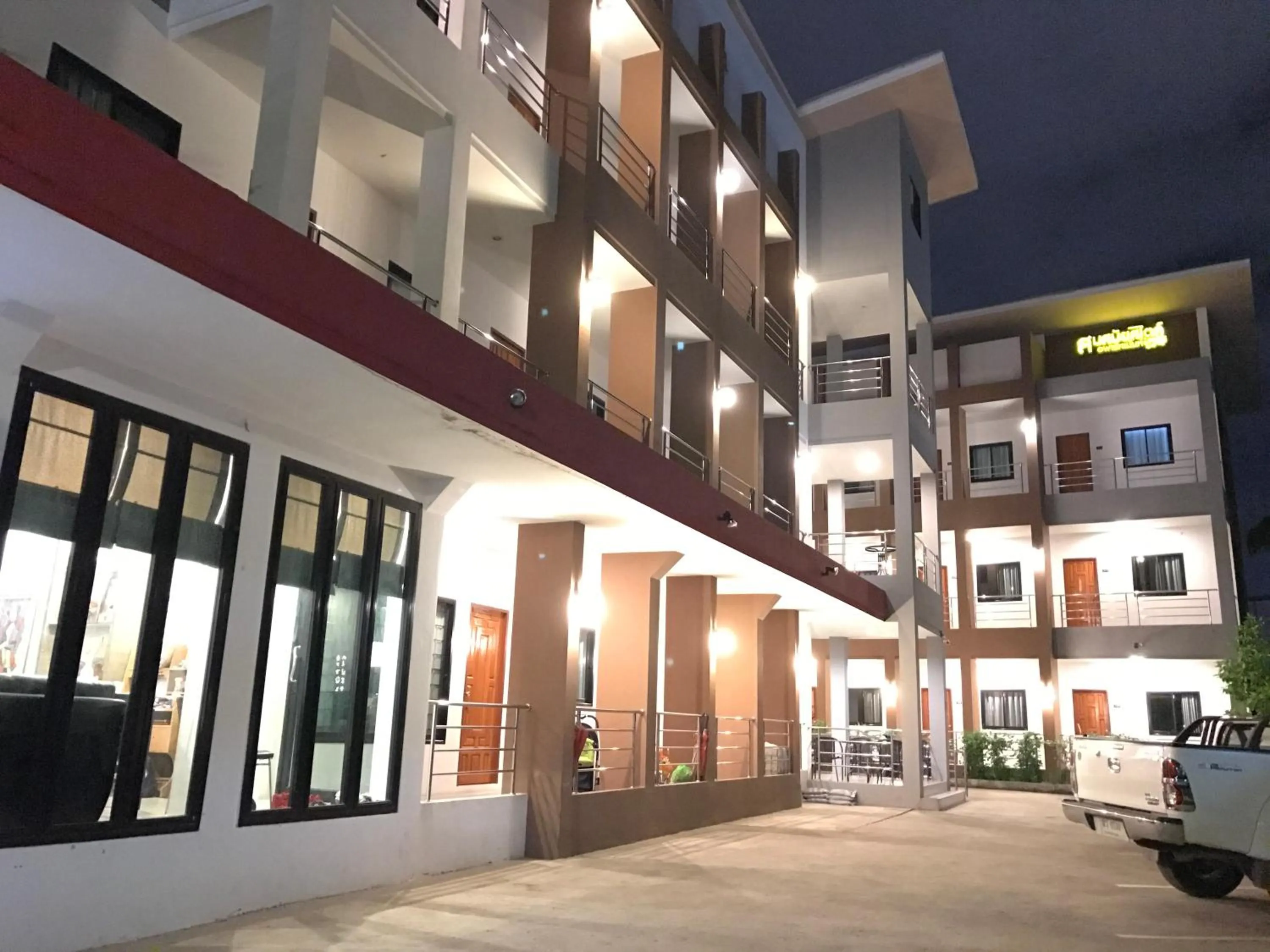 Property building in Somsamai Style Apartment