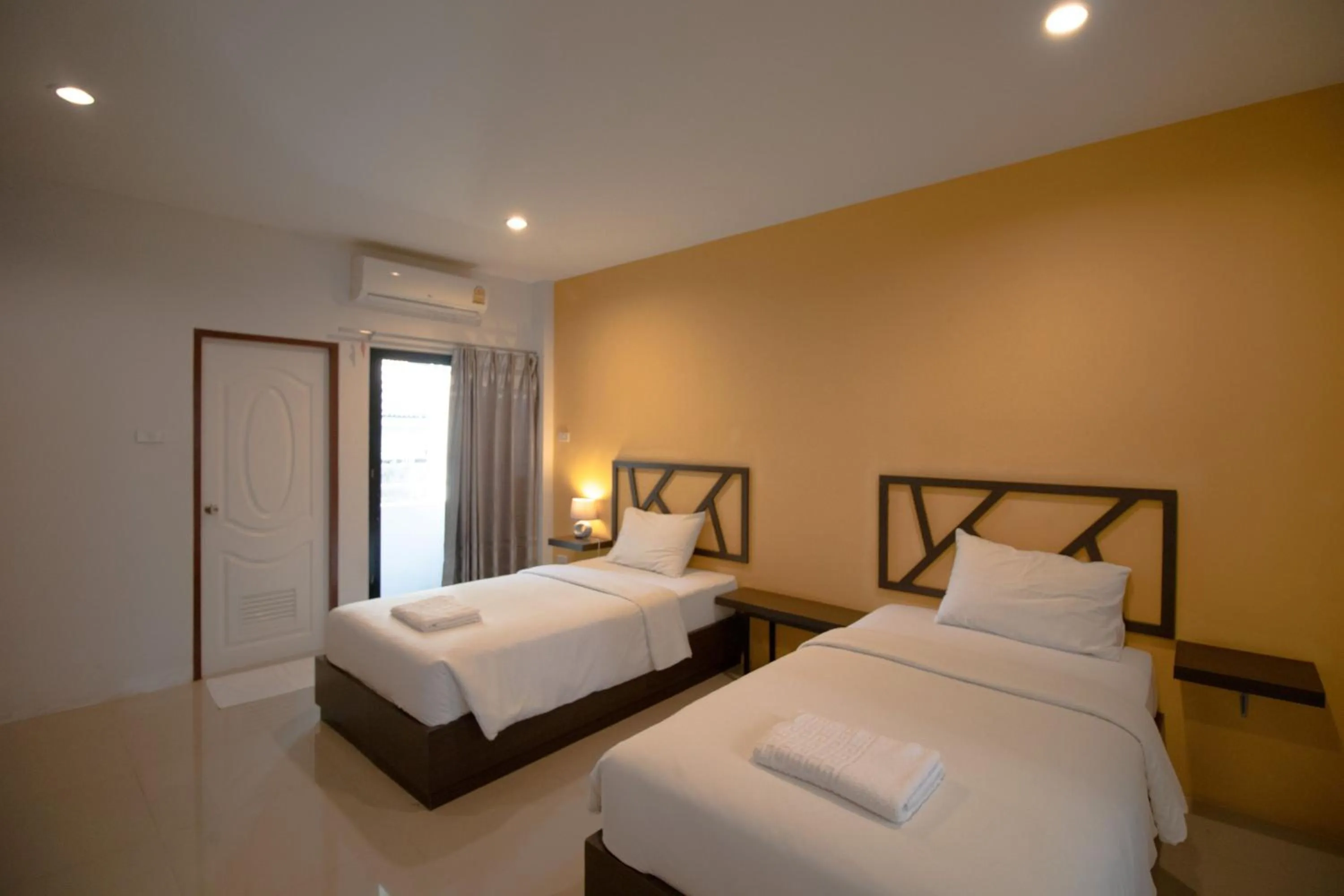 Photo of the whole room in Somsamai Style Apartment