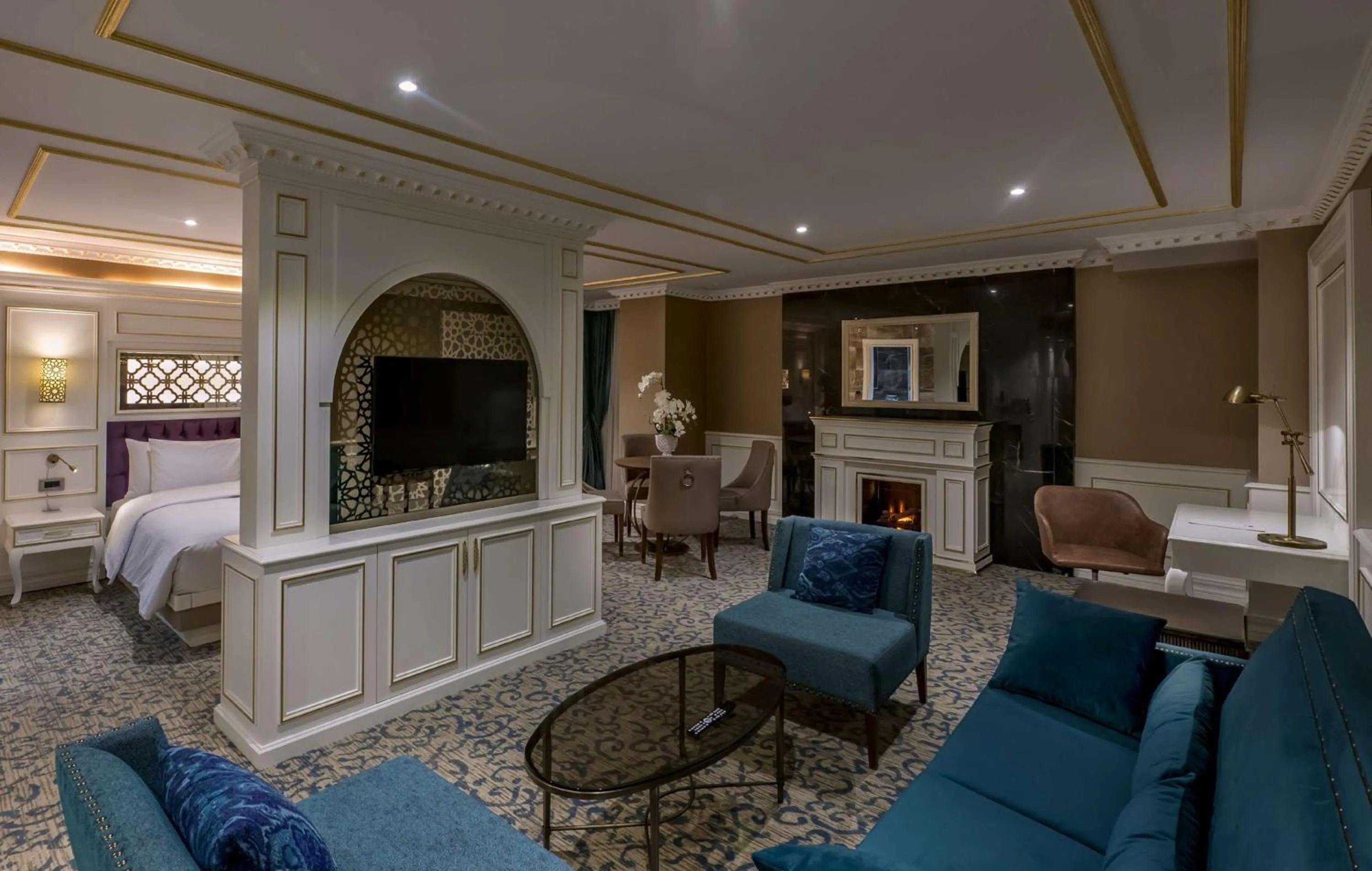 Bedroom in Doubletree By Hilton Elazig