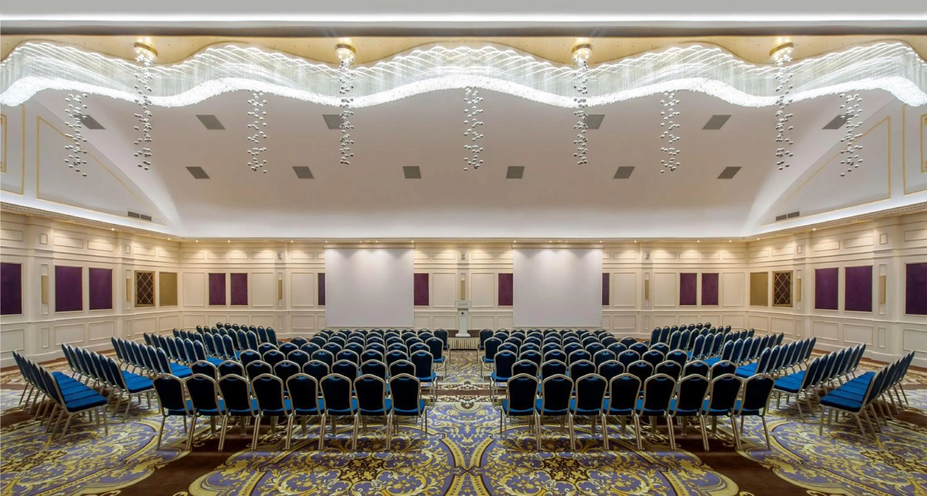 Meeting/conference room in Doubletree By Hilton Elazig