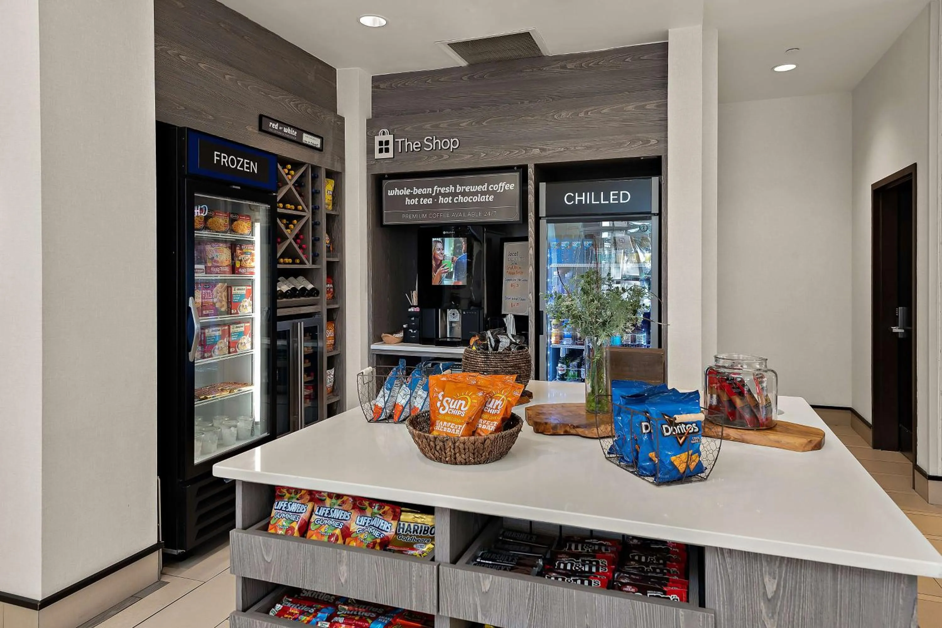 Dining area in Hilton Garden Inn Findlay