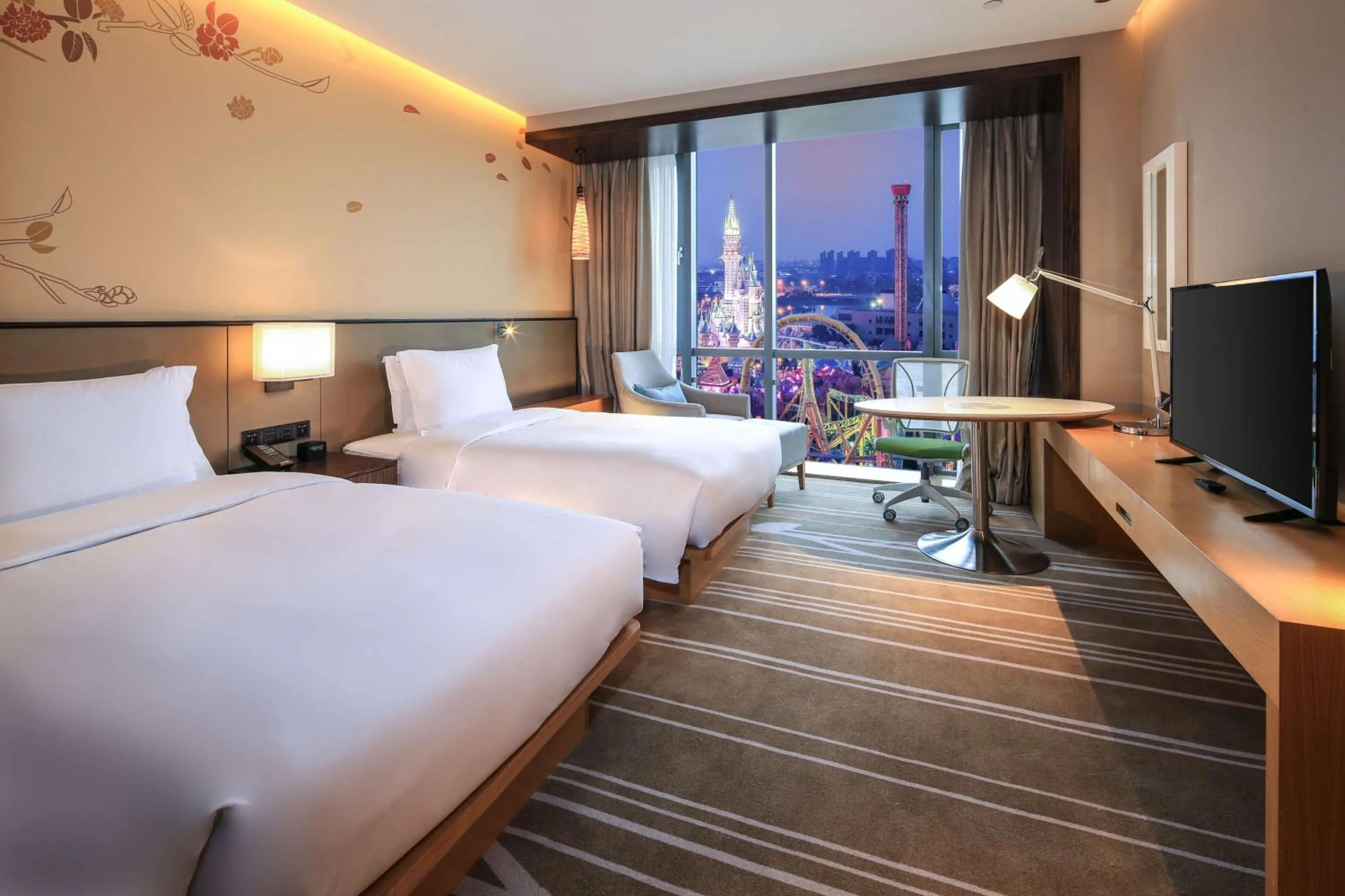 Bedroom, Bed in Hilton Garden Inn Ningbo