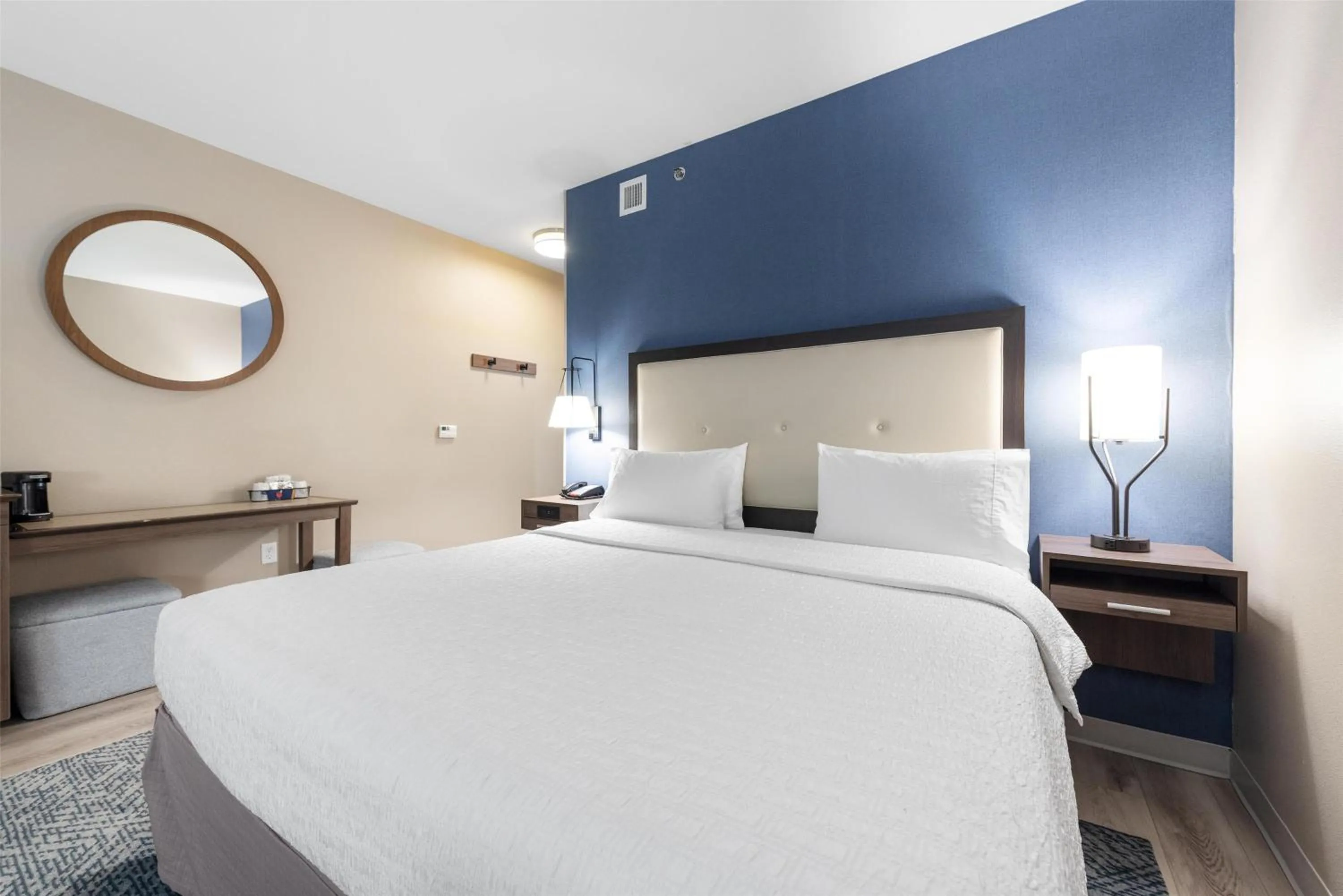 Bed in Hampton Inn Mesa Verde/Cortez Co