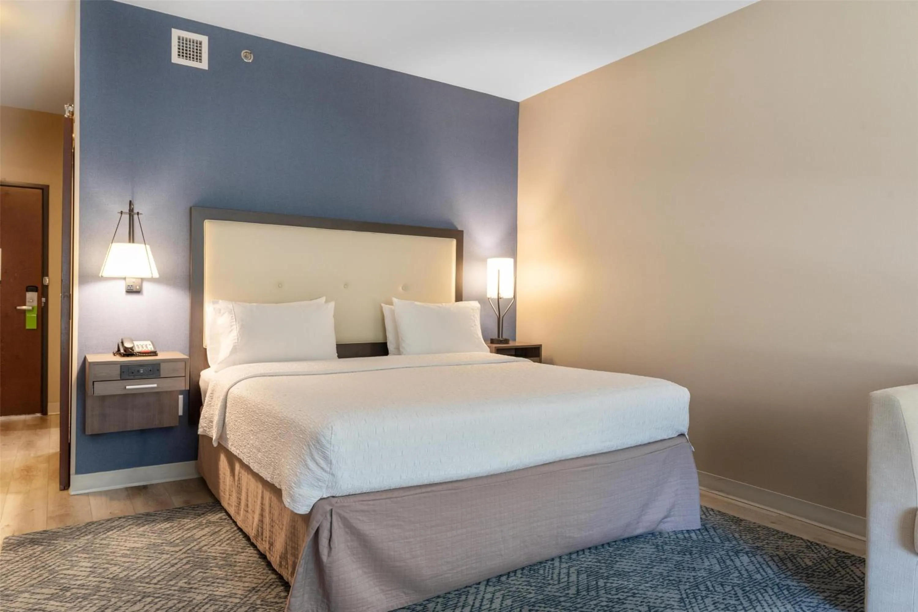 Bed in Hampton Inn Mesa Verde/Cortez Co