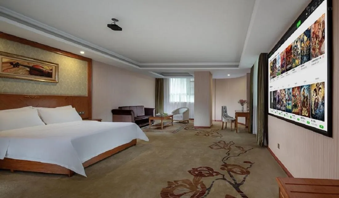 Bed in Vienna Hotel Huizhou Chenjiang Avenue