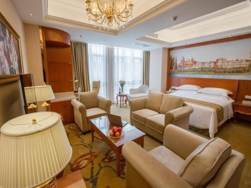 Bed in Vienna International Hotel Xi'an Hancheng Lake