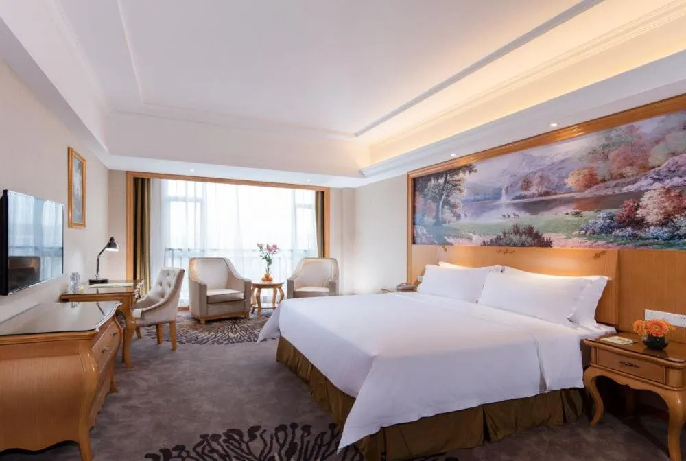 Bed in Vienna Hotel Foshan Airport