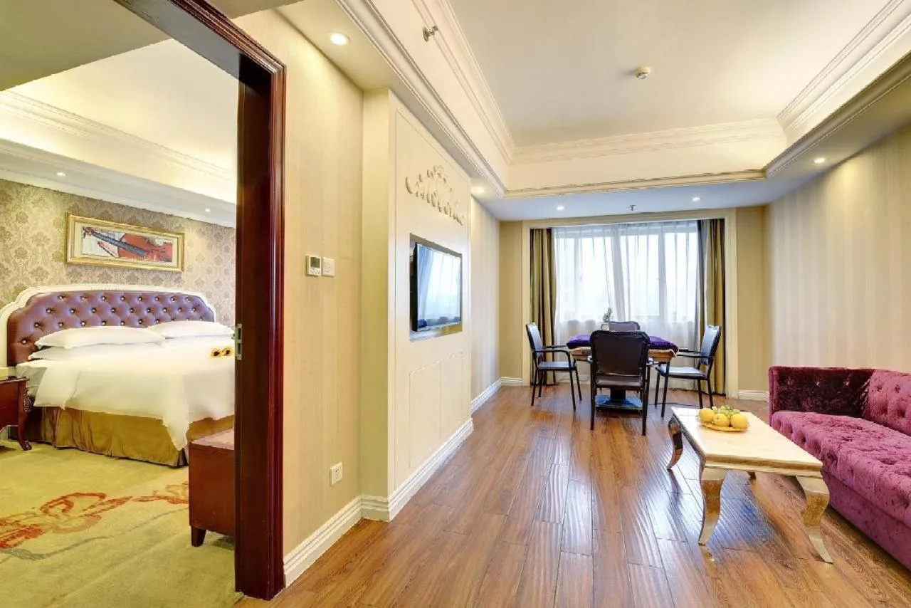 Bed in Vienna International Hotel Nanning Zoo