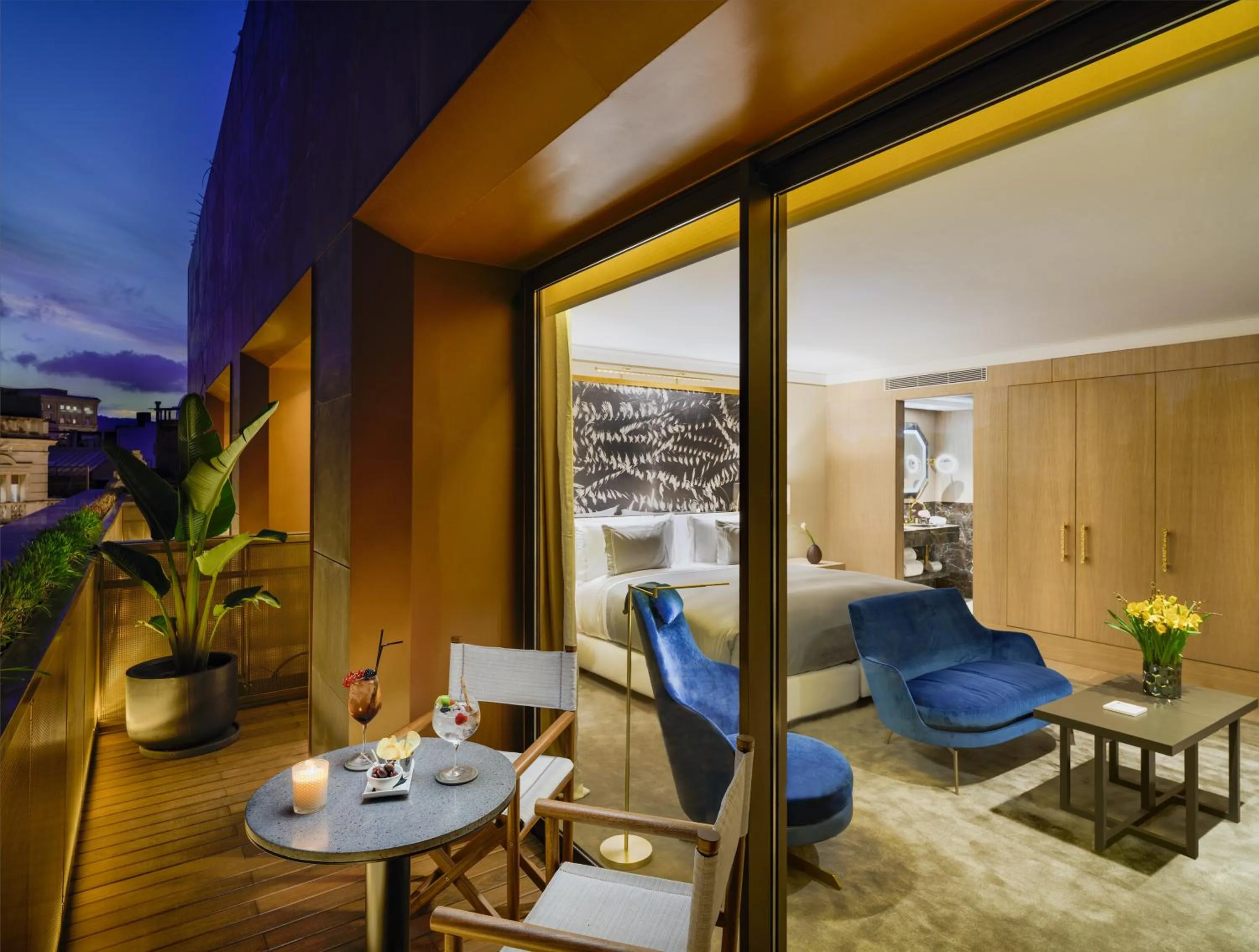 Night in The One Barcelona GL