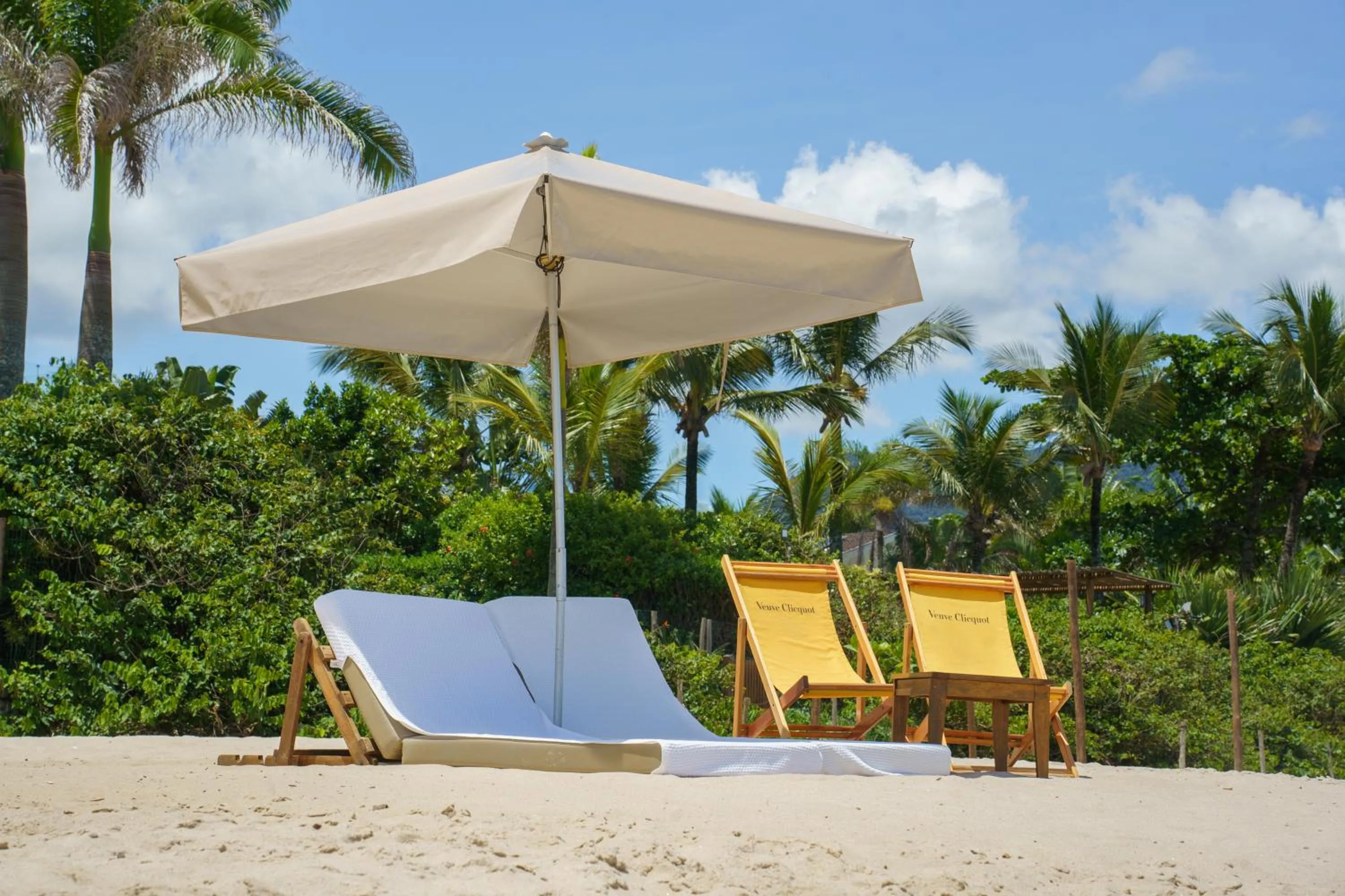 Beach in Hotel Maui Maresias