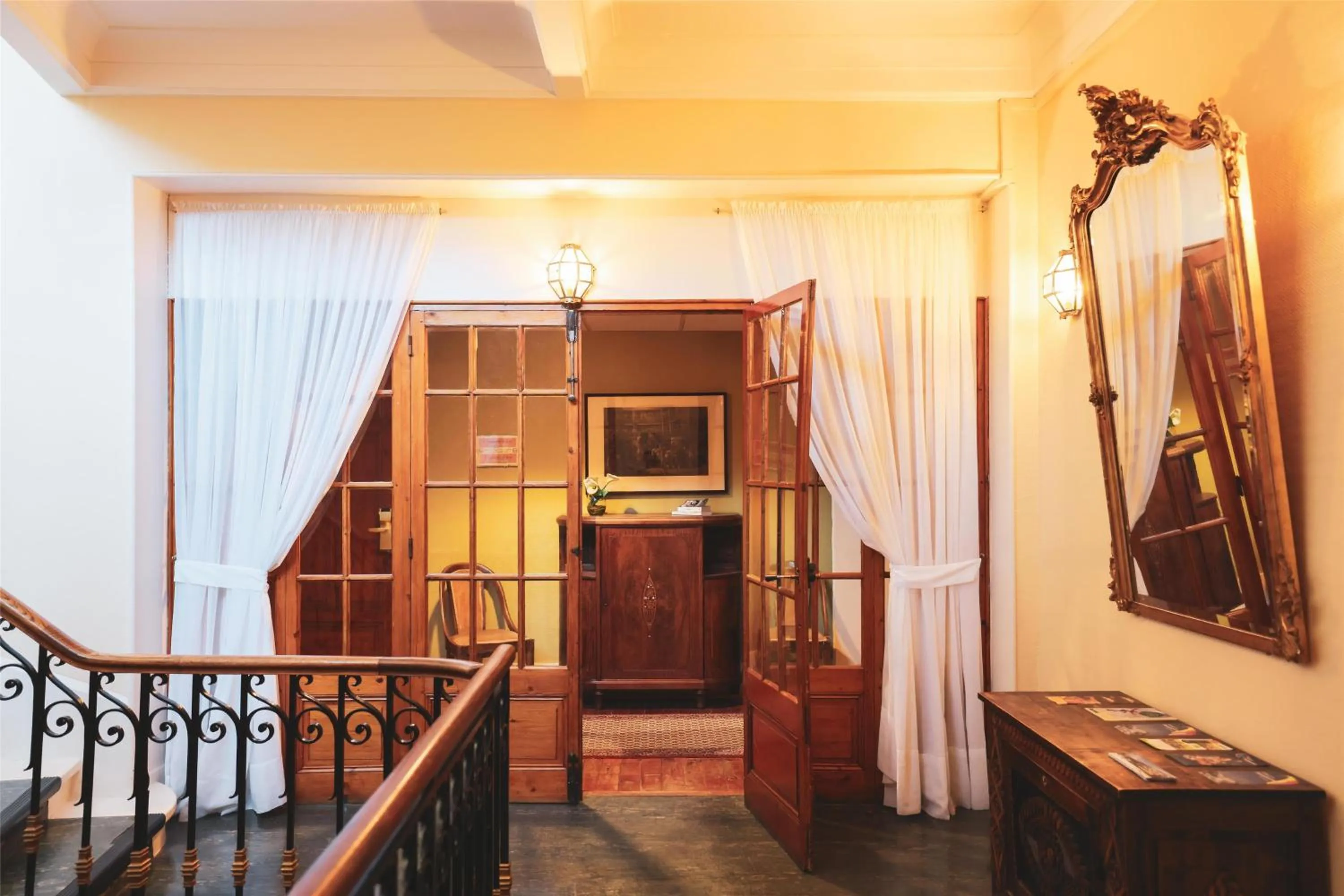 Lobby or reception in Best Western Grand Hotel de Paris & Spa