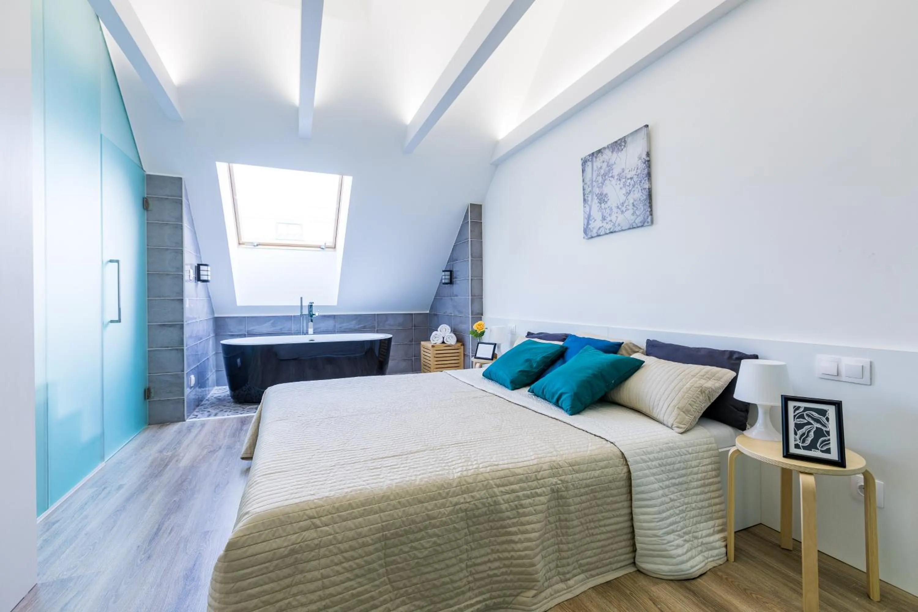 Bedroom, Bed in Vagabond Corvin