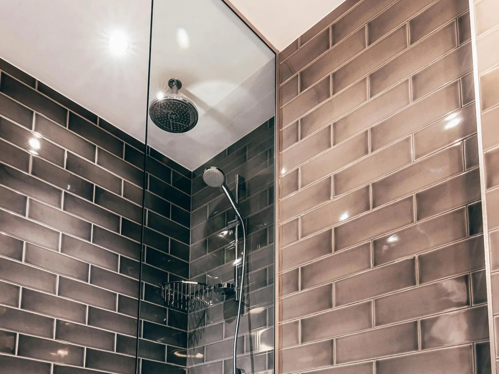 Shower in Dakota Leeds