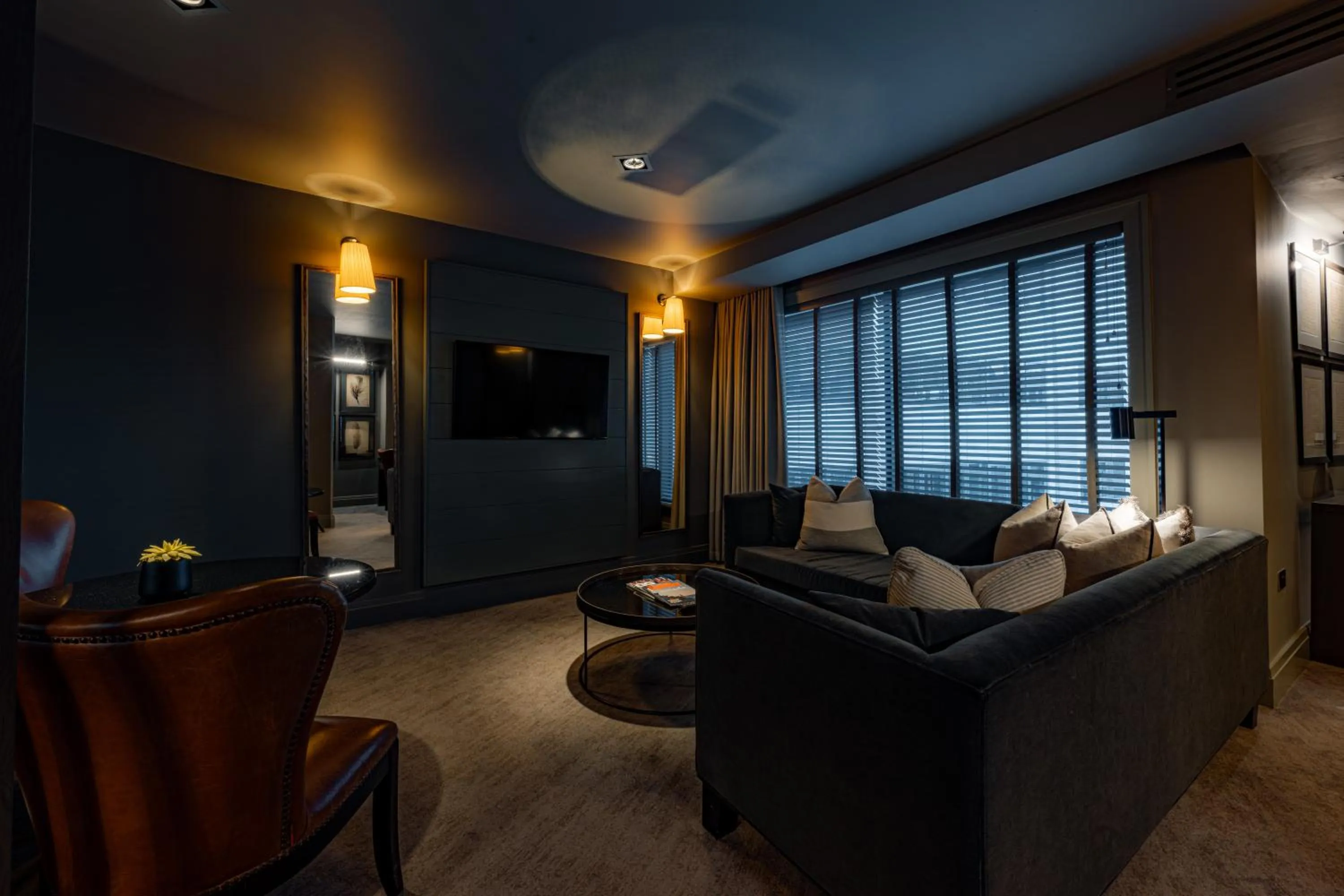 TV and multimedia in Dakota Leeds