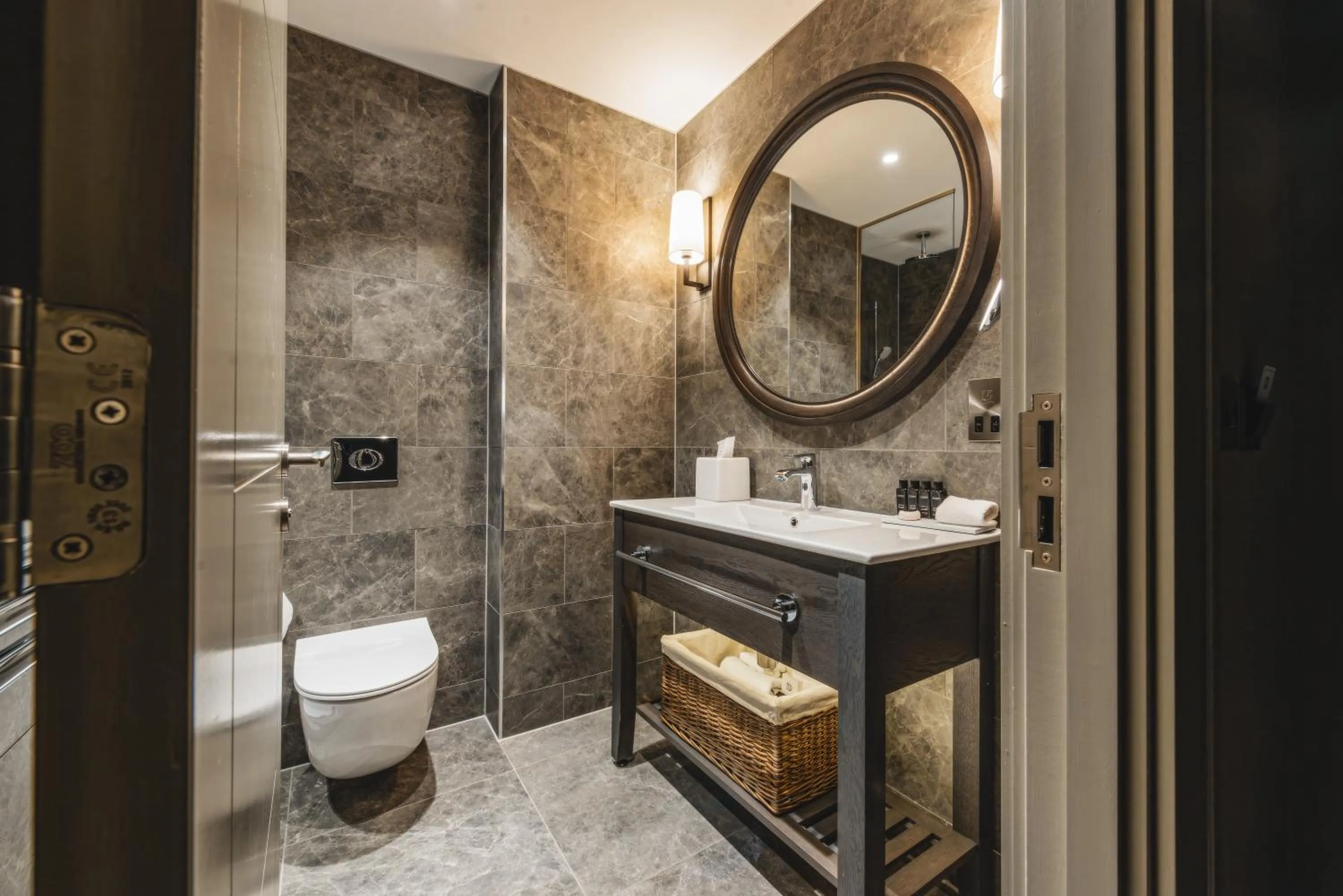 Bathroom in Dakota Leeds