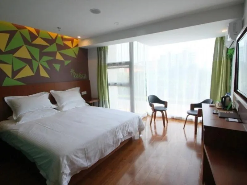 Vatica ShangHai International Tourism Resort Luoshan Road Subway Station Hotel