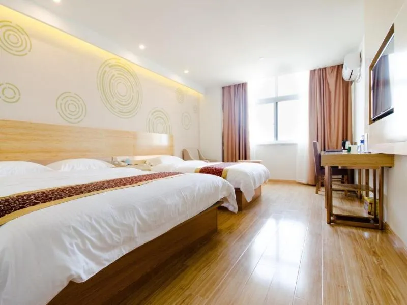 GreenTree Inn Jiangsu Suzhou North Zhongshan Road Weiye Yingchun Plaza Business Hotel
