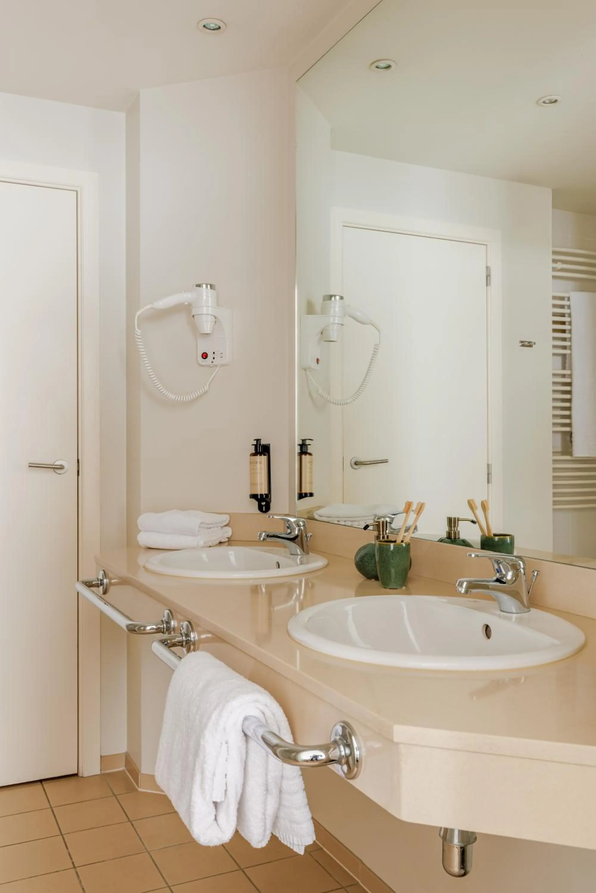 Hotel Aazaert by WP Hotels