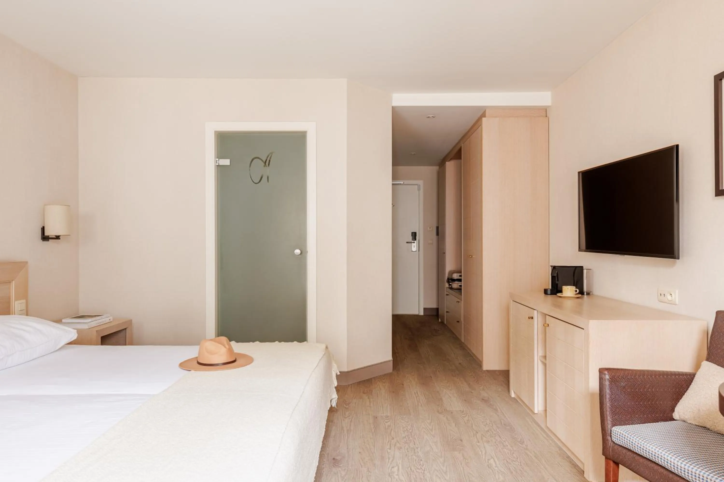 Bed in Hotel Aazaert by WP Hotels