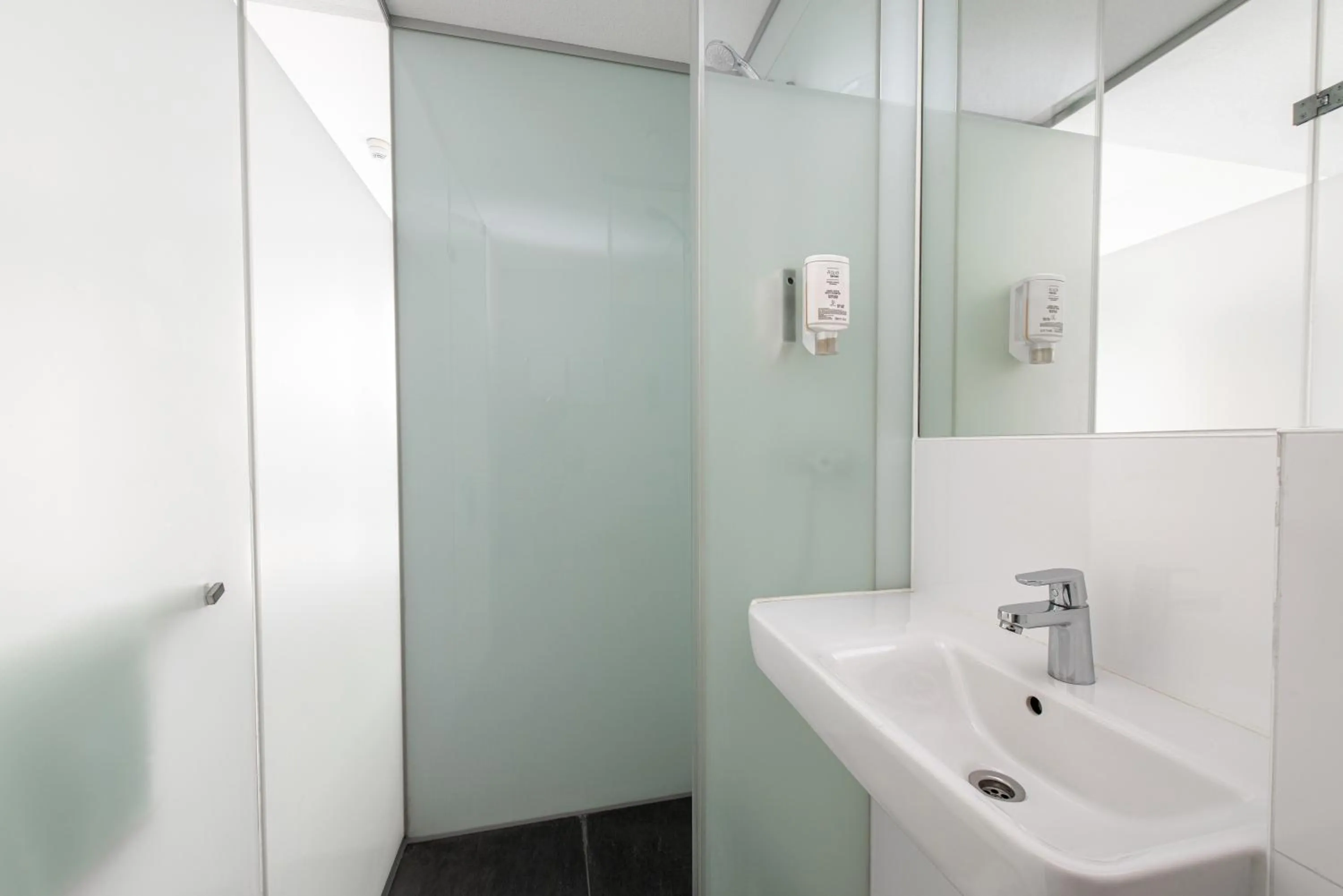 Bathroom in easyHotel Amsterdam Arena Boulevard